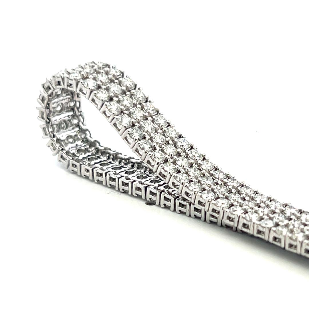 Bracelet tennis en or blanc 18 carats avec diamants brillants ronds de 8,00 carats en vente 5