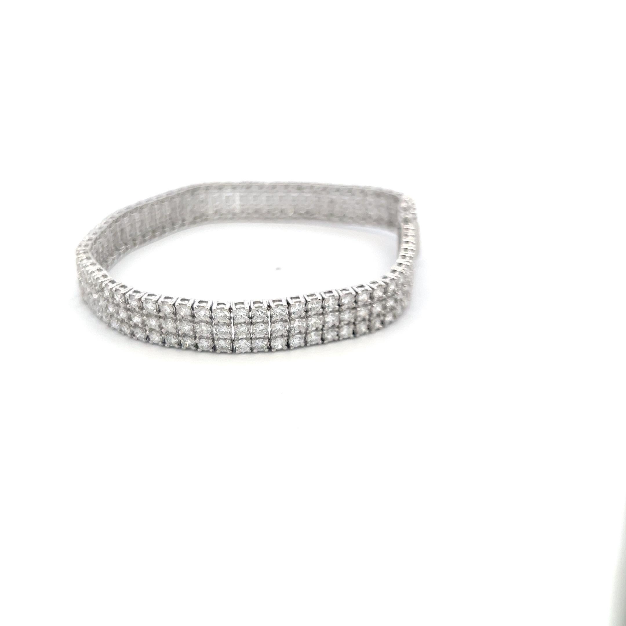 Bracelet tennis en or blanc 18 carats avec diamants brillants ronds de 8,00 carats en vente 2