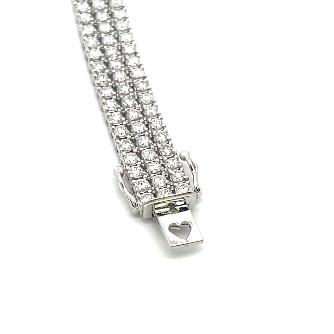 Bracelet tennis en or blanc 18 carats avec diamants brillants ronds de 8,00 carats en vente 3