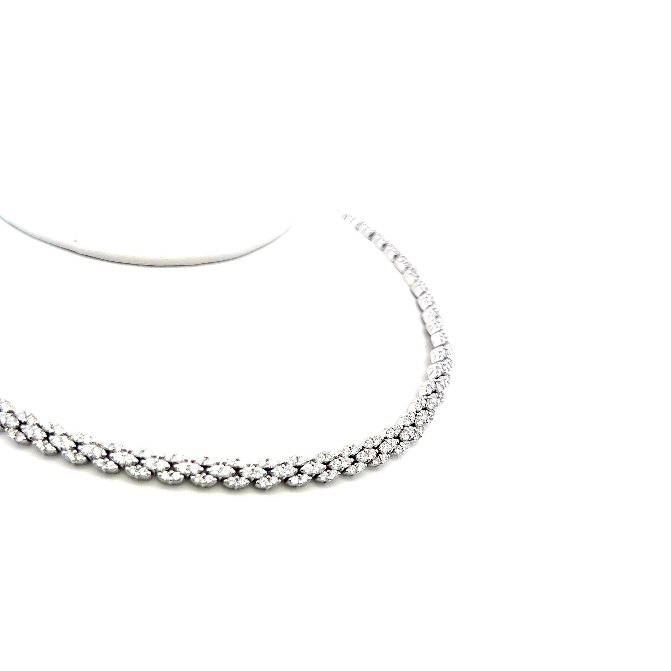 Taille ronde Collier à grappes en or blanc 18 carats de 8,00 carats de diamants ronds brillants G VS en vente