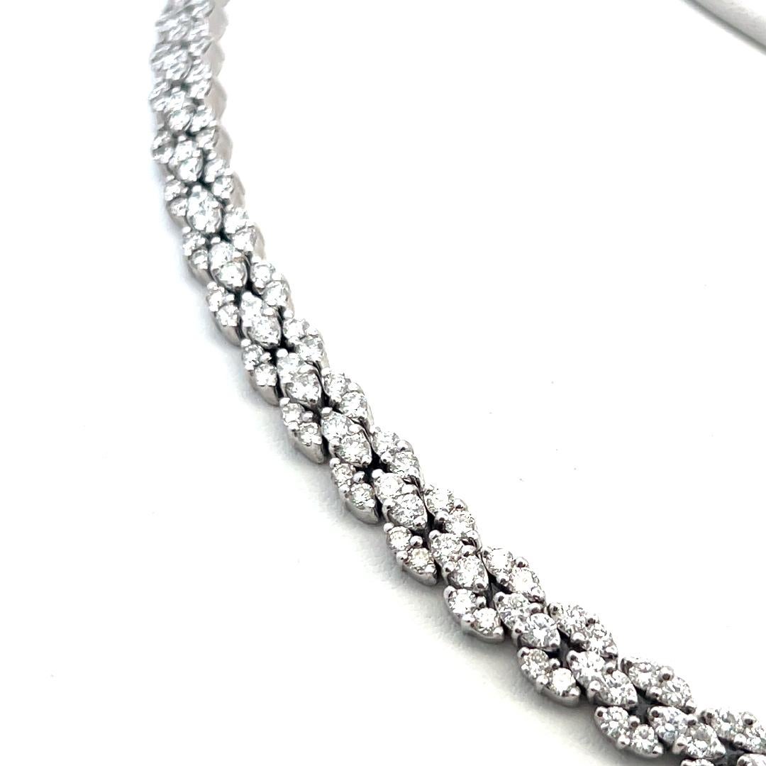 Collier à grappes en or blanc 18 carats de 8,00 carats de diamants ronds brillants G VS en vente 2