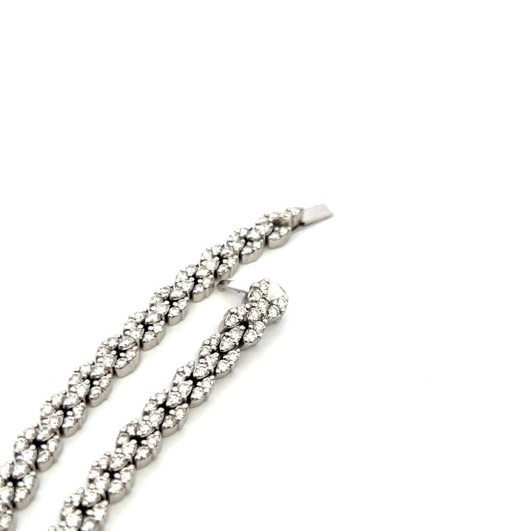 Collier à grappes en or blanc 18 carats de 8,00 carats de diamants ronds brillants G VS en vente 4