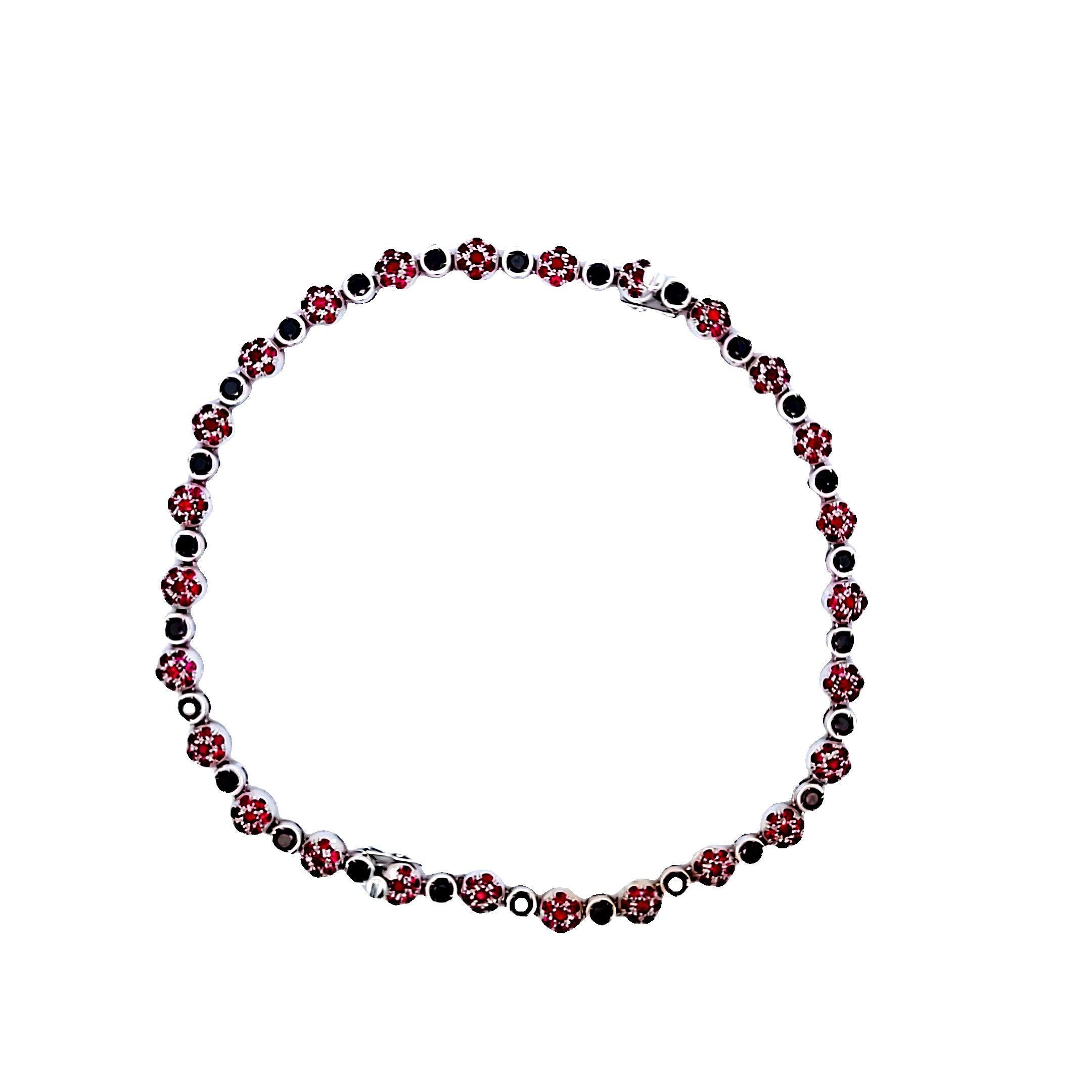 Collier de pierres précieuses en or blanc 18 carats avec rubis 8,00 carats et diamants 6,15 carats en vente 3