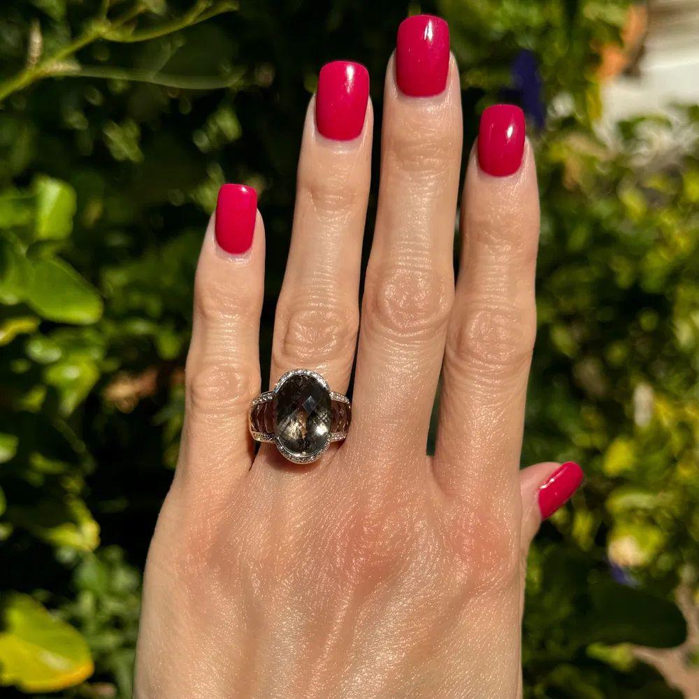 Modern 8.00 Carat Smokey Quartz and RBC Diamond Gold Statement Cocktail Ring For Sale