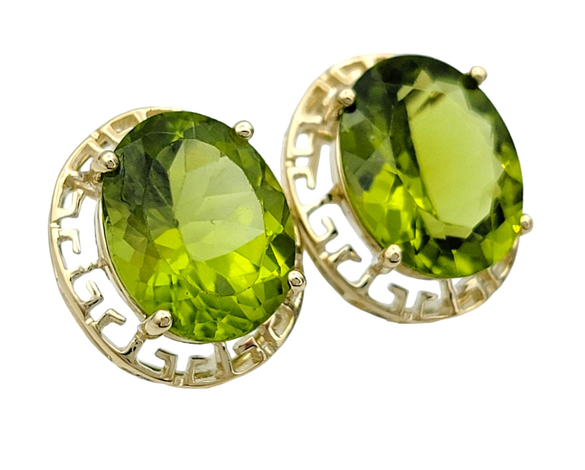 8.00 Carat Total Oval Cut Green Peridot Stud Earrings in 14 Karat Yellow Gold In Good Condition For Sale In Scottsdale, AZ