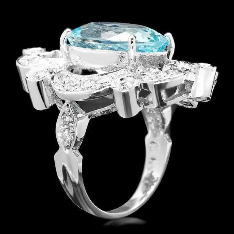 8.00 Karat Natürlicher Aquamarin und Diamant 14K Massiv Weißgold Ring

Gesamtgewicht des natürlichen Aquamarins: Ca. 6,90 Karat 

Aquamarin Maße: Ca. 15 x 11 mm 

Natürliche runde Diamanten Gewicht: Ca. 1,00 Karat (Farbe G-H  / Klarheit