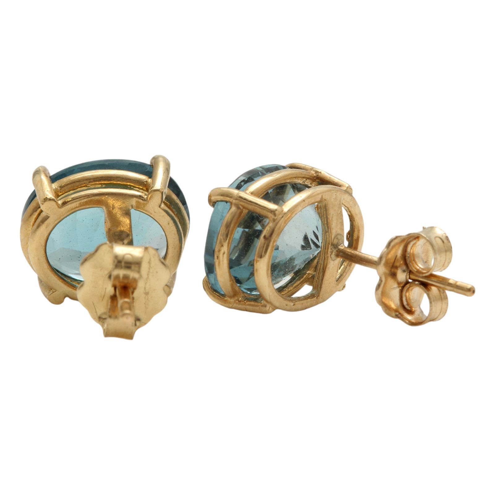 Clous d'oreilles en or jaune massif 14 carats avec topaze bleue naturelle de Londres de 8,00 carats

Une pièce étonnante ! 


Le poids total des topazes bleues de Londres taillées en émeraude est de : 8.00 Carats (les deux boucles d'oreilles)