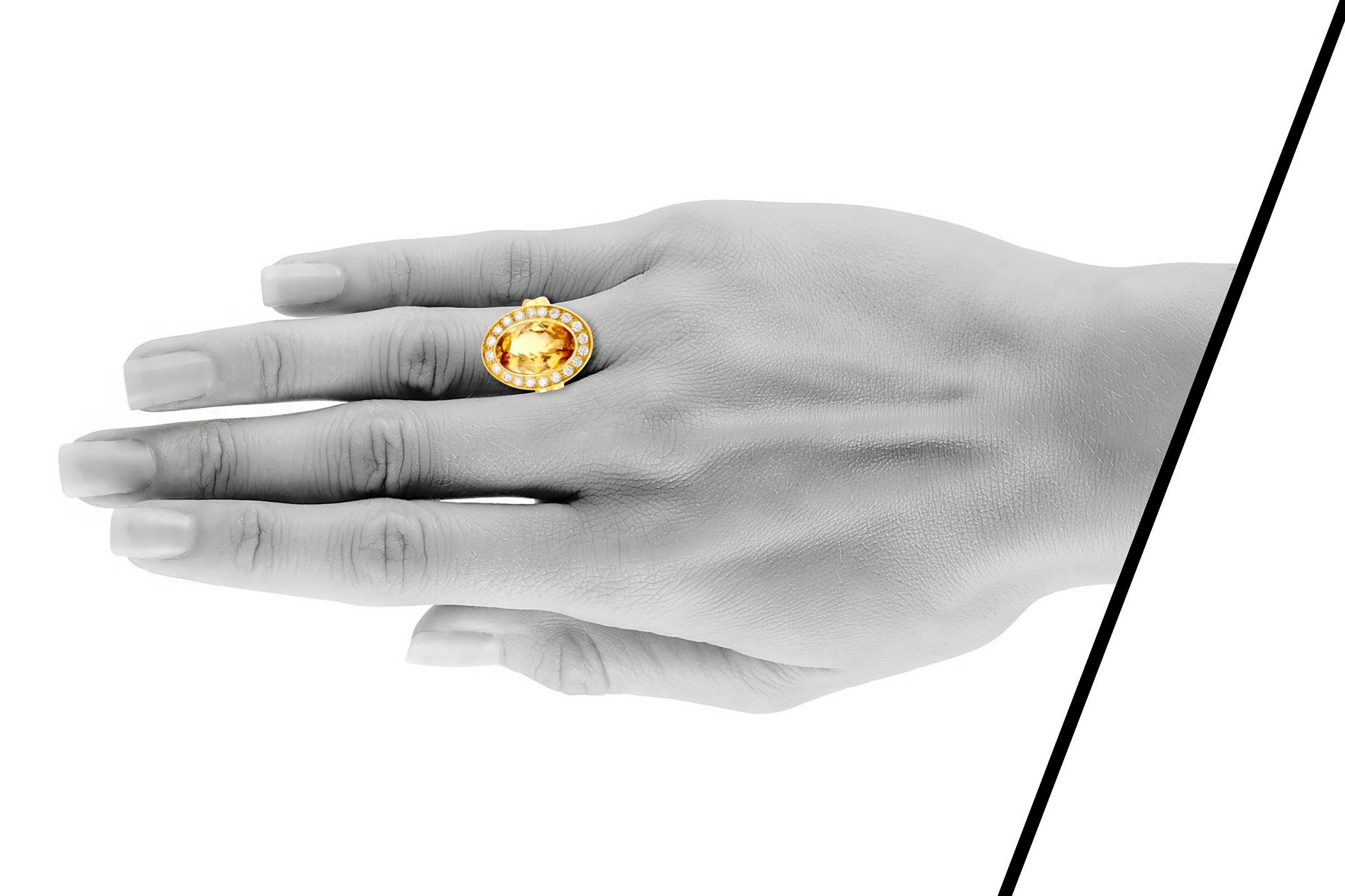 8.00 Citrine with Diamonds Ring In Excellent Condition For Sale In New York, NY