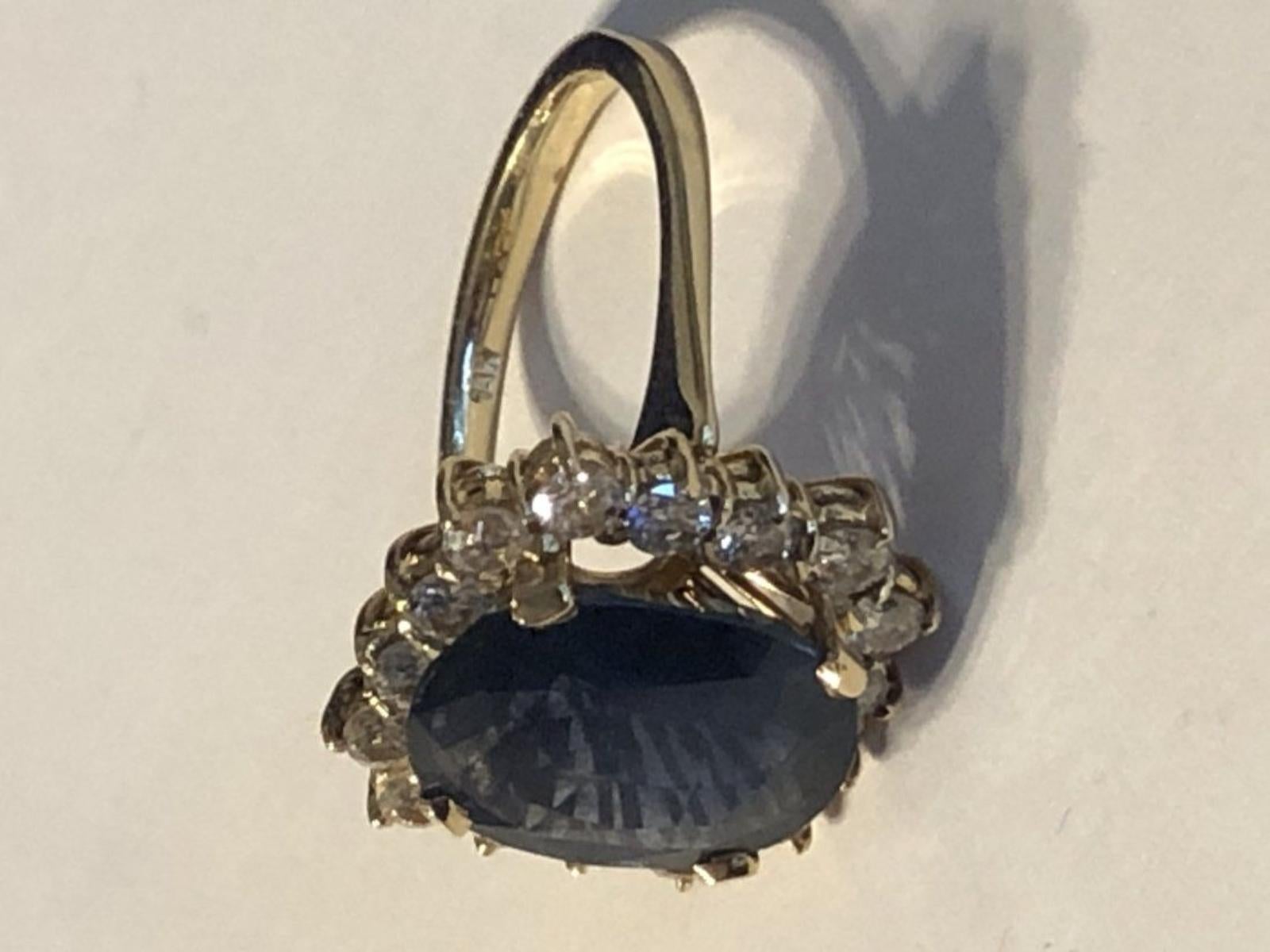 8.00 ct Sapphire & Diamond Ring in 14K Yellow Gold For Sale 1