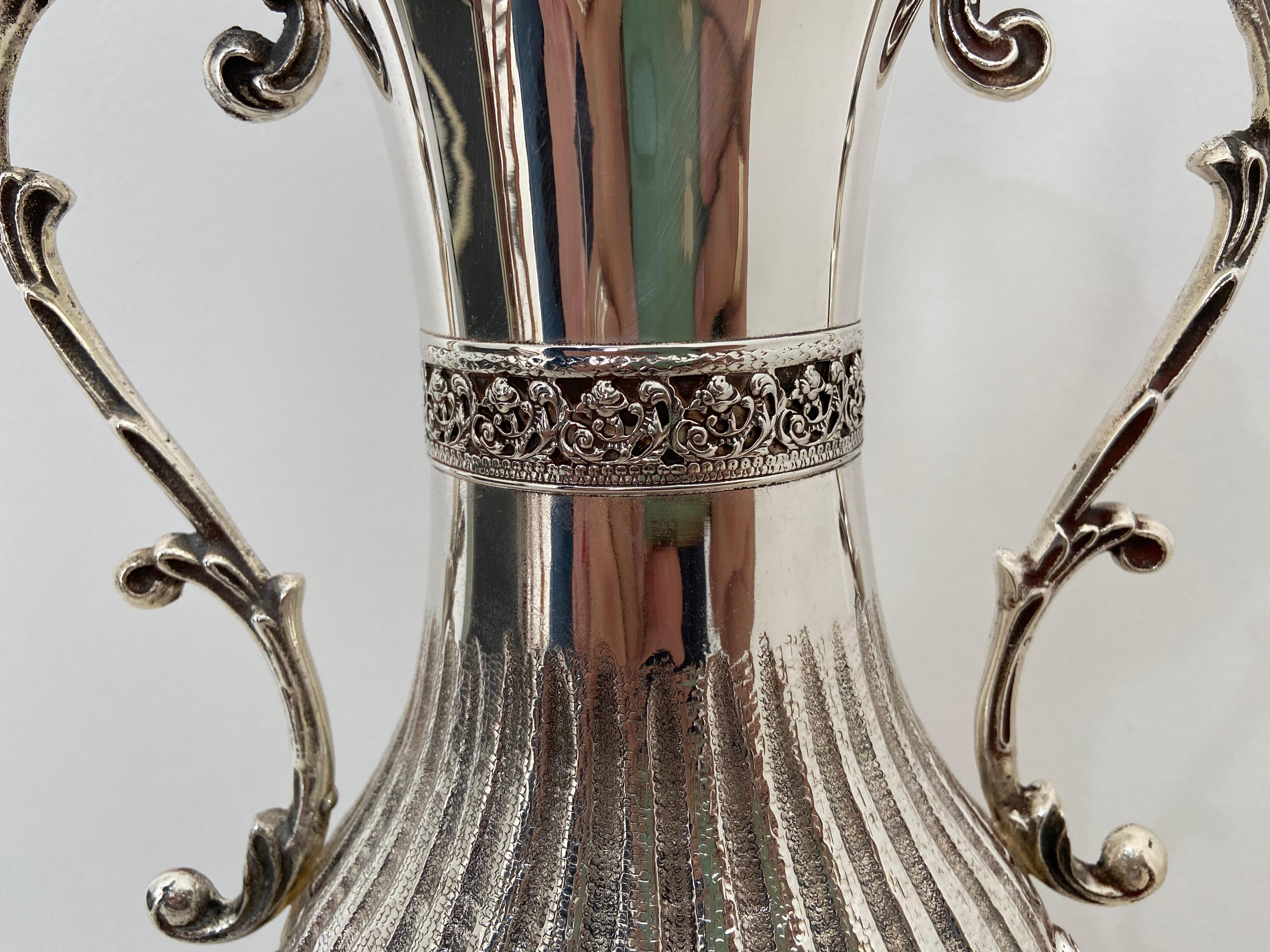 800er Silber-Amphora (Barock) im Angebot
