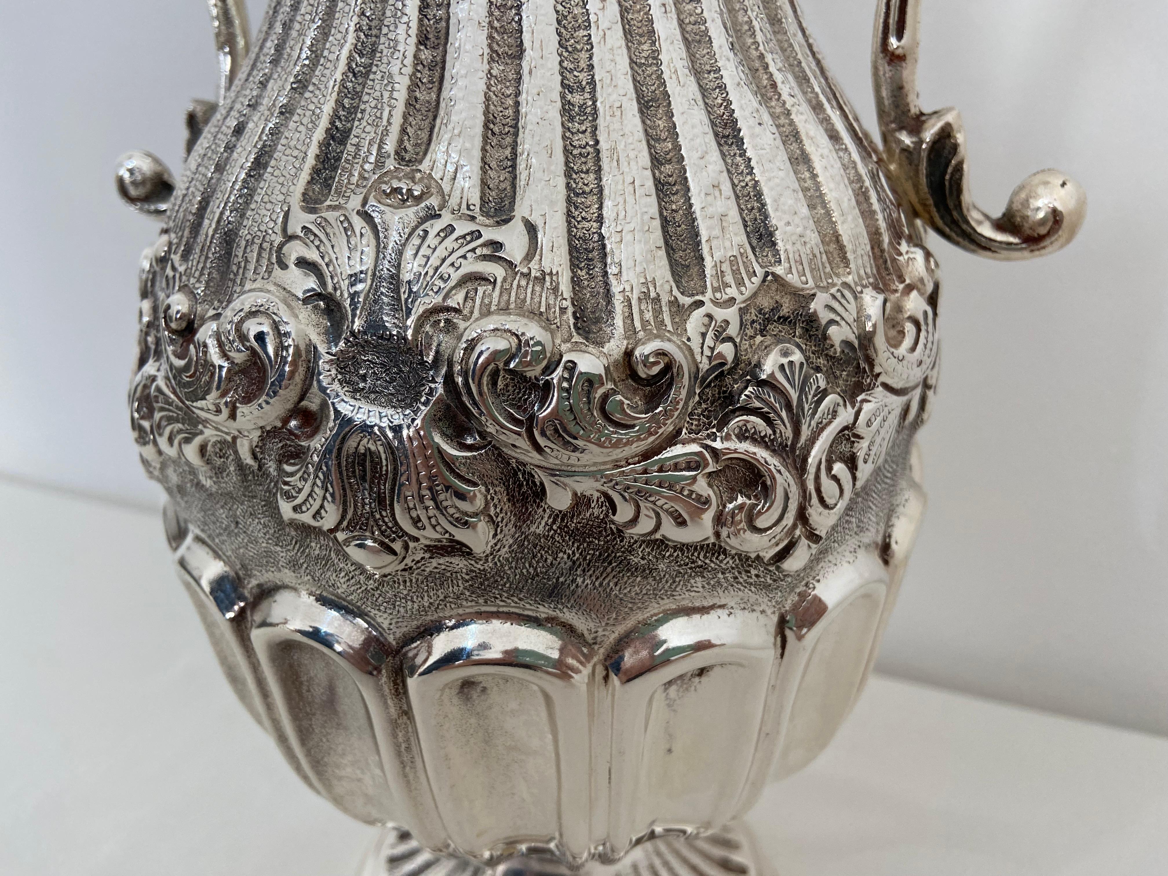 800er Silber-Amphora für Damen oder Herren im Angebot