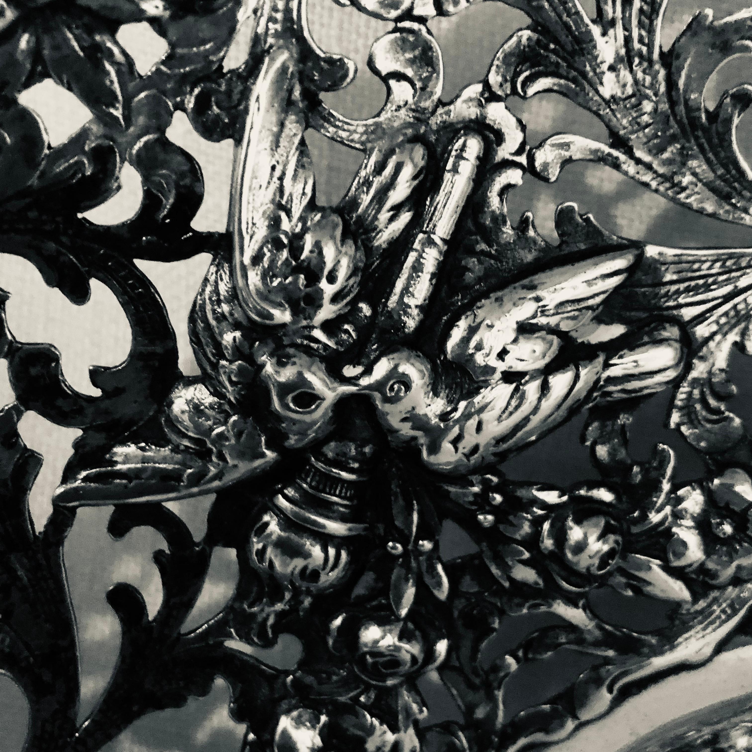 800 Silver Bowl with 4 Cherubs in the Center & Garlands of Flowers & Birds 1