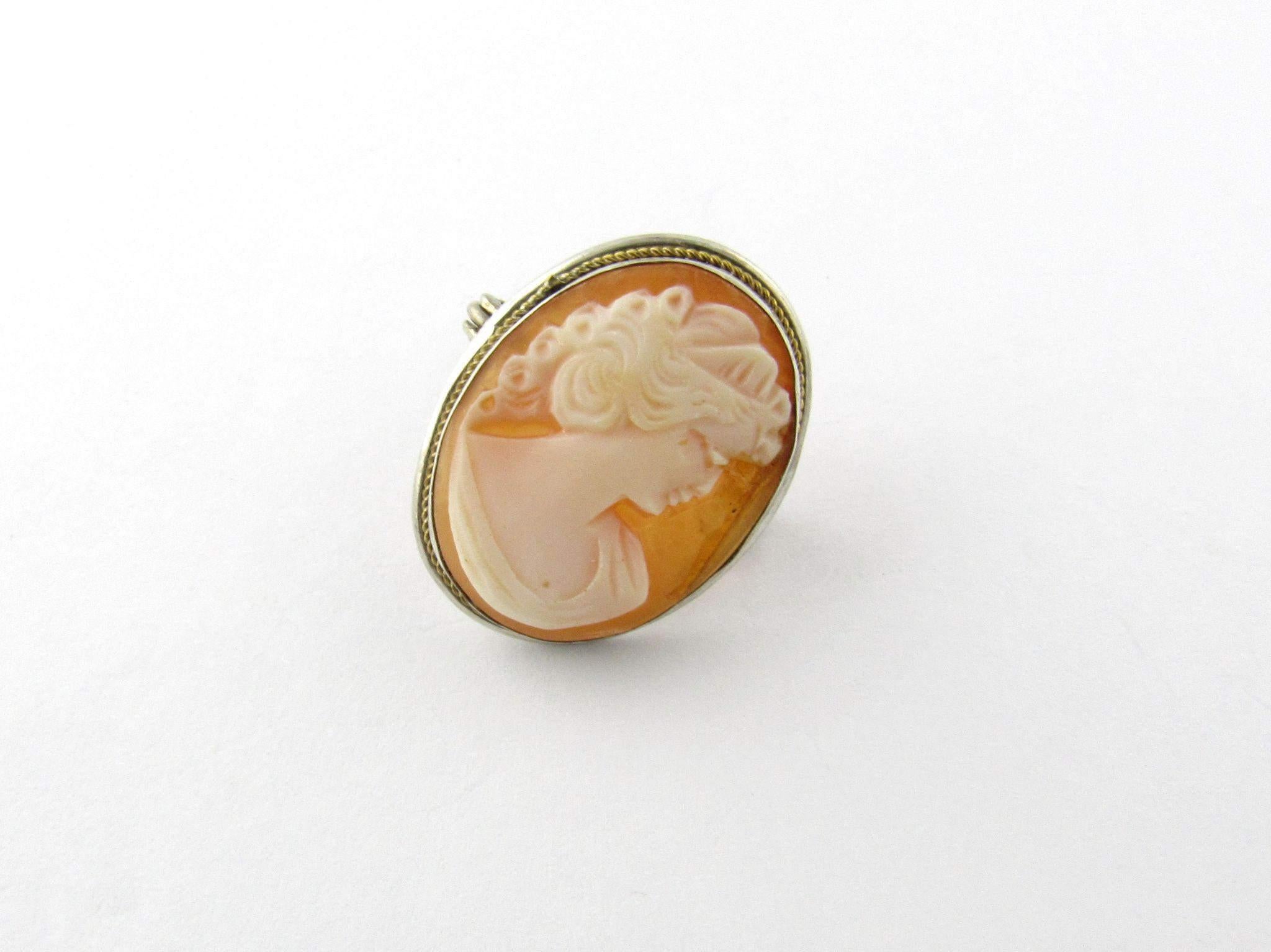 800 Silver Cameo Brooch In Good Condition In Washington Depot, CT