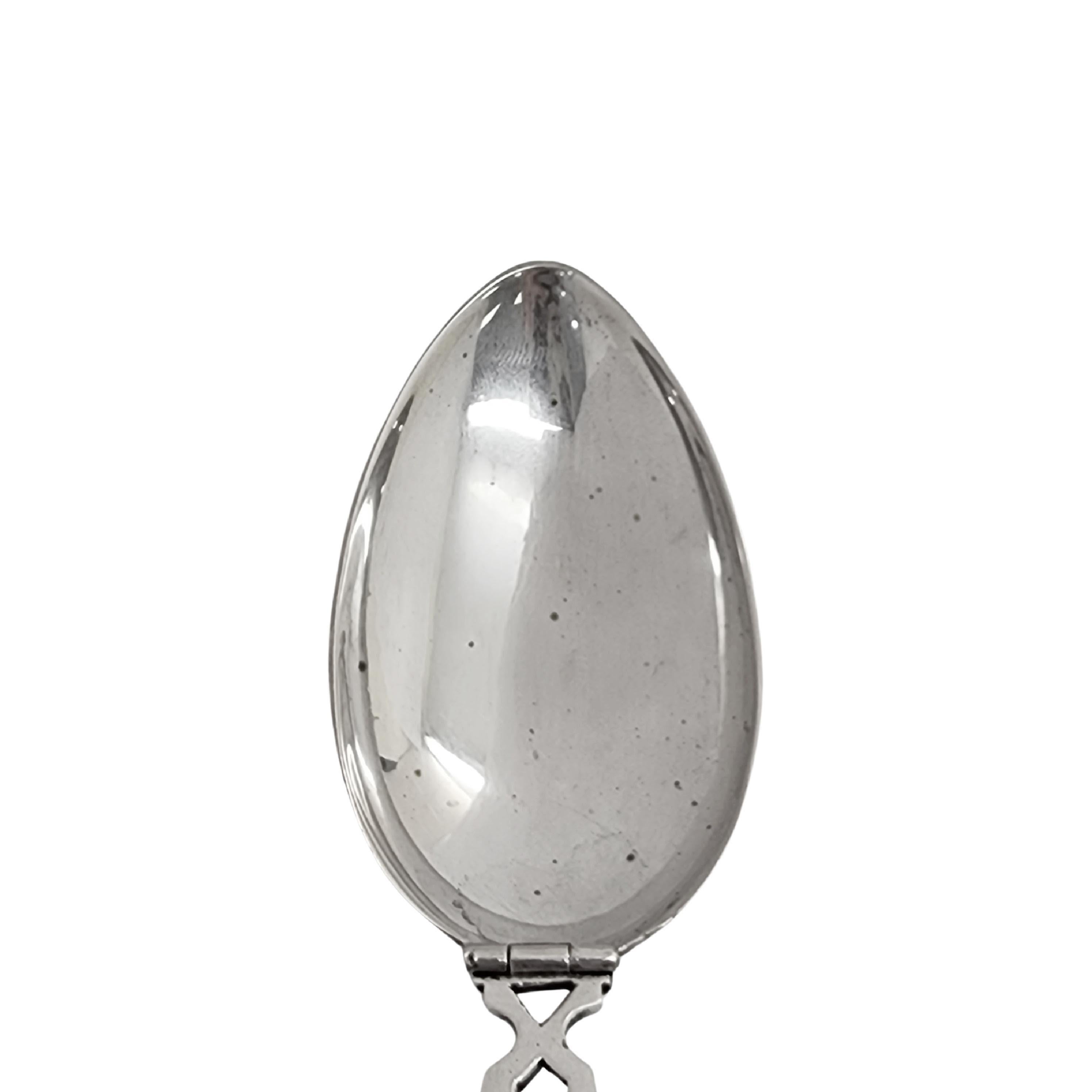 800 Silver Fleur de Lis Folding Medicine Spoon #15215 In Good Condition For Sale In Washington Depot, CT