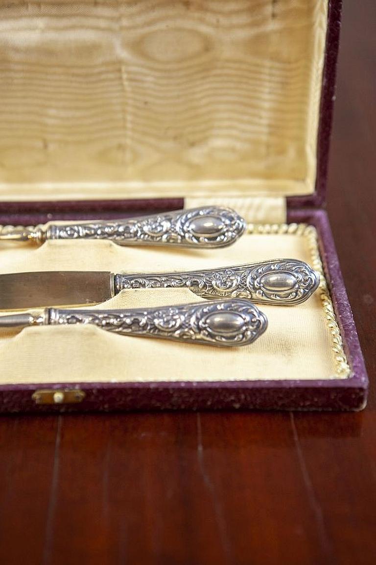 Juego de cubiertos estándar de plata 800 del periodo de entreguerras, Nola, Italia en venta 1