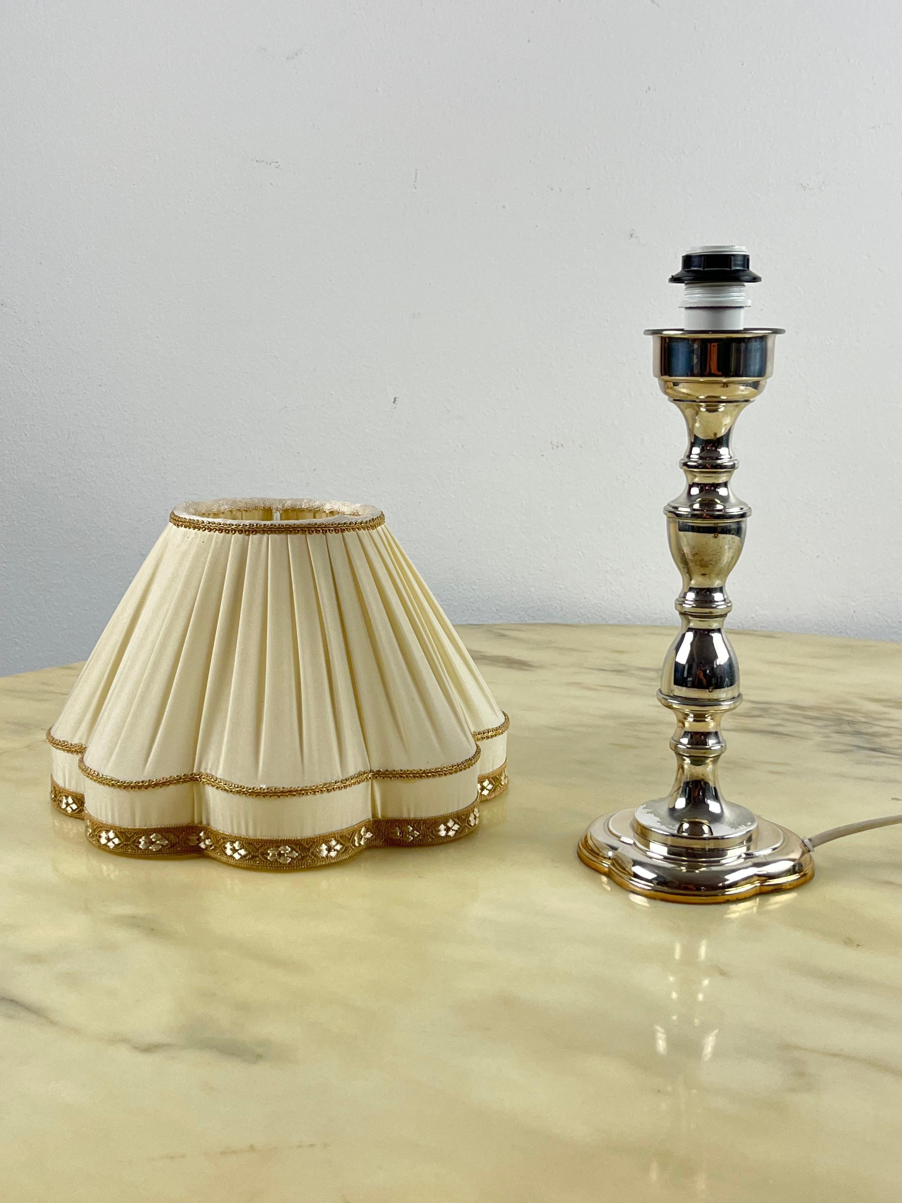 Modern 800 Silver Table Lamp Italian Design  1980s For Sale 2