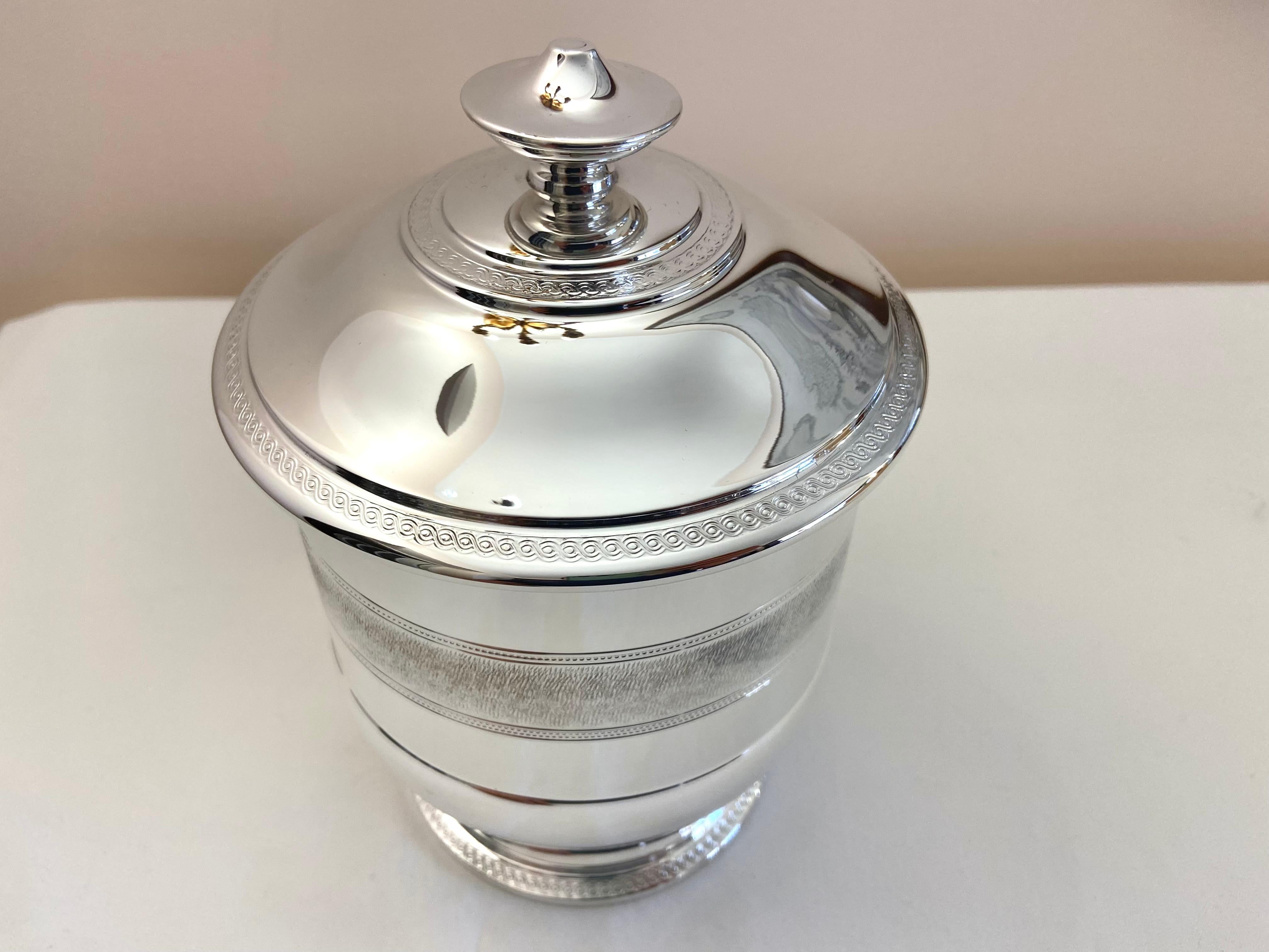 Classical Roman 800 Silver Urn, Made in Italy For Sale