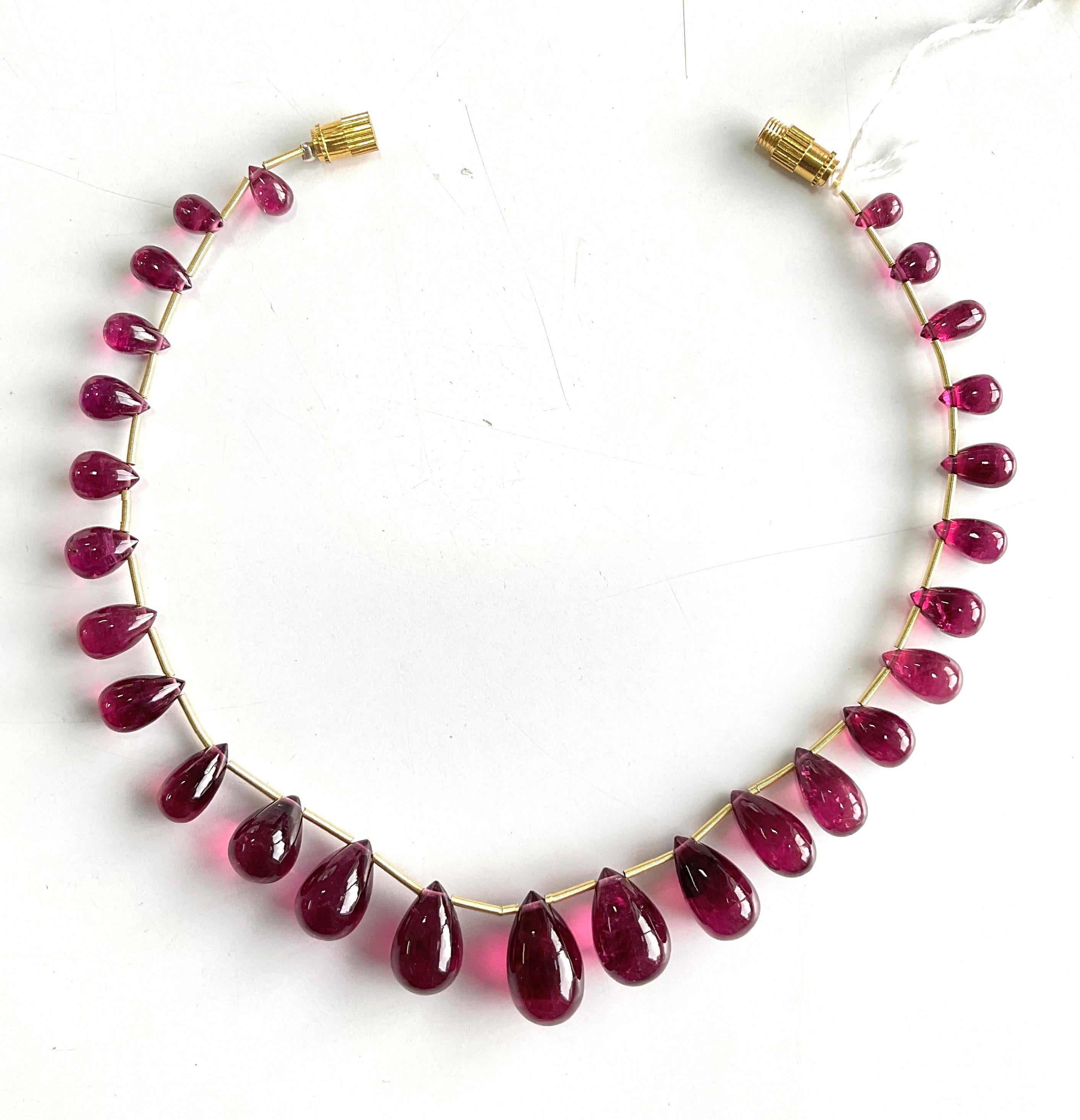 80.00 Carats Rubellite Layout Drops Top Quality For Fine Jewelry Natural Gem

Gemstone - Rubellite Tourmaline
Weight - 80.00 Ct
Size - 4x6 To 9x15 MM
Pieces - 27

