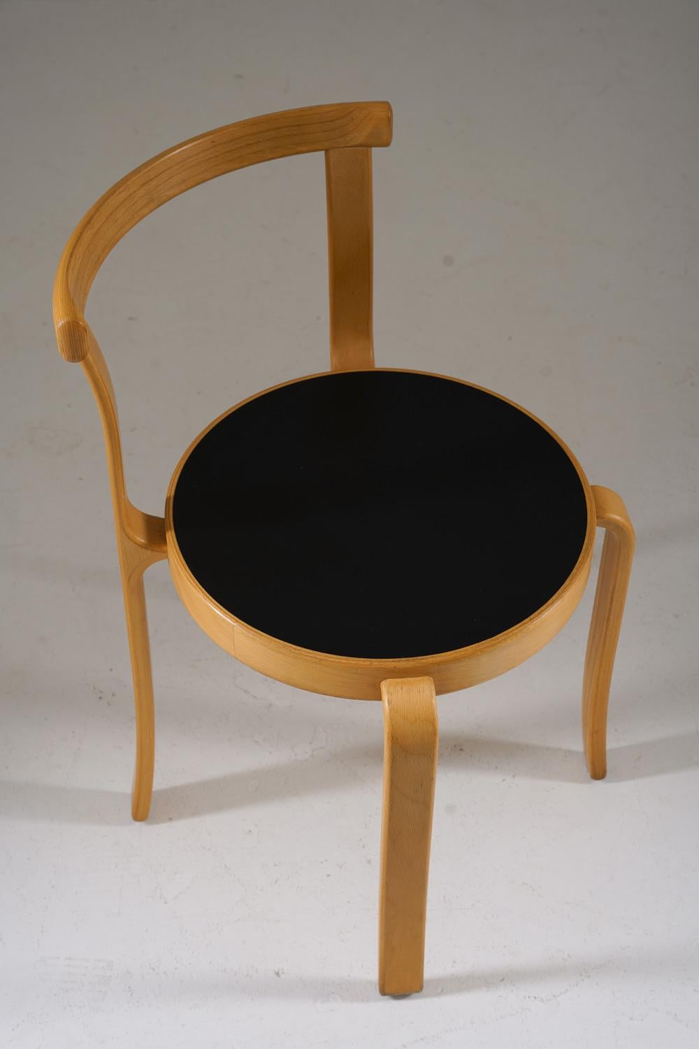 8000 Series Chairs by Rud Thygesen and Johnny Sørensen In Good Condition In Karlstad, SE