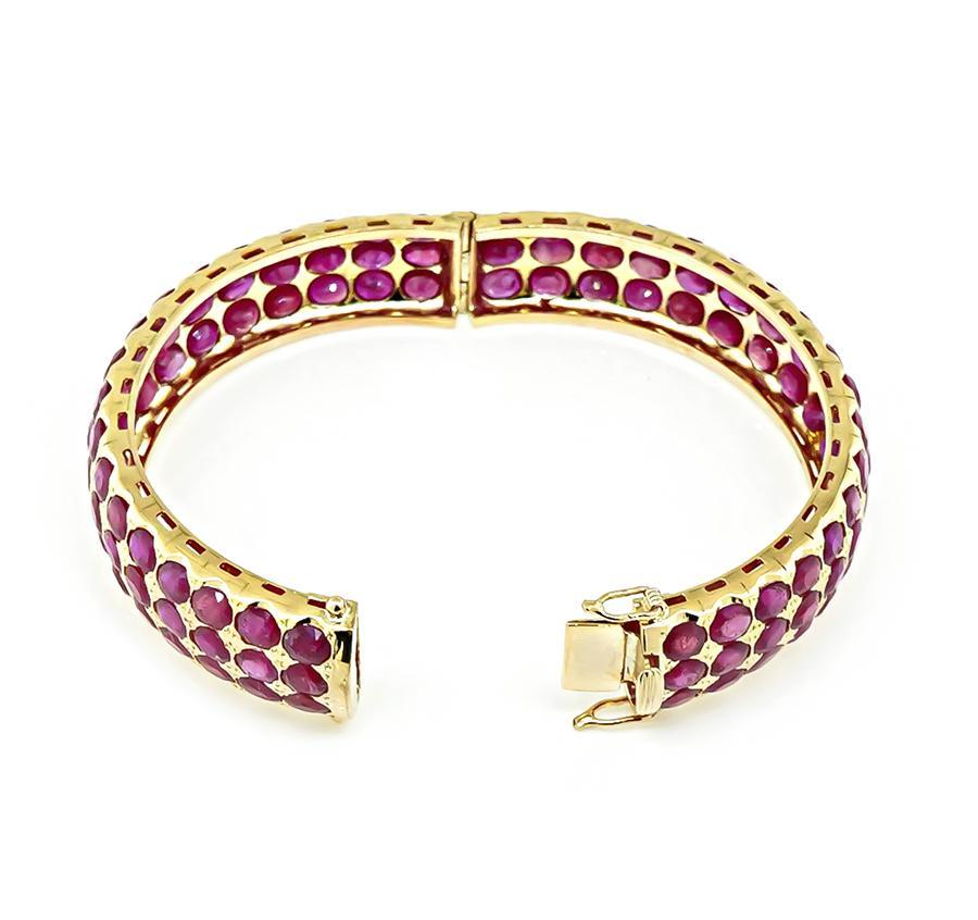Bangle in oro con rubino 80.00ct In condizioni buone in vendita a New York, NY