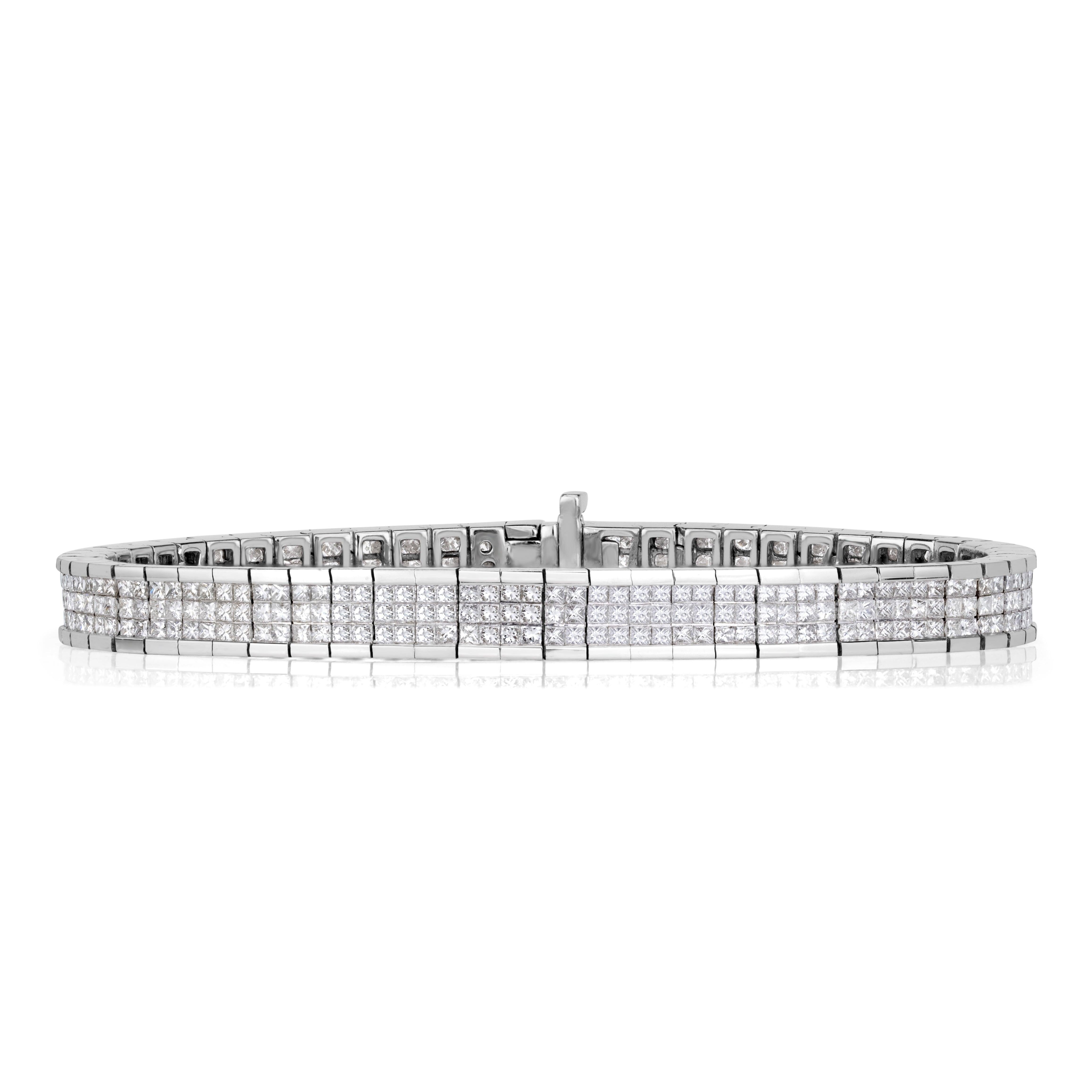 8.00ct Princess Cut Diamond Bracelet in 18K White Gold For Sale