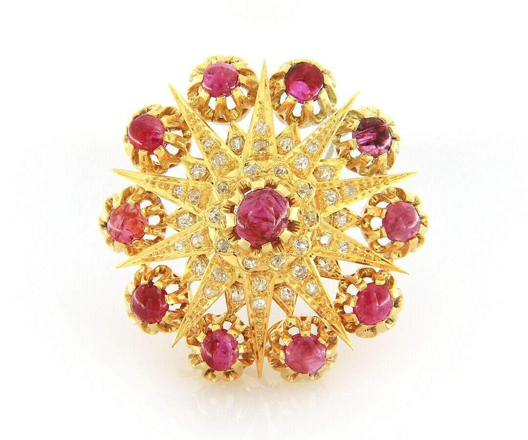 Women's 8.00ctw Ruby and 1.00ctw Diamond Starburst Brooch in 18K Yellow Gold For Sale