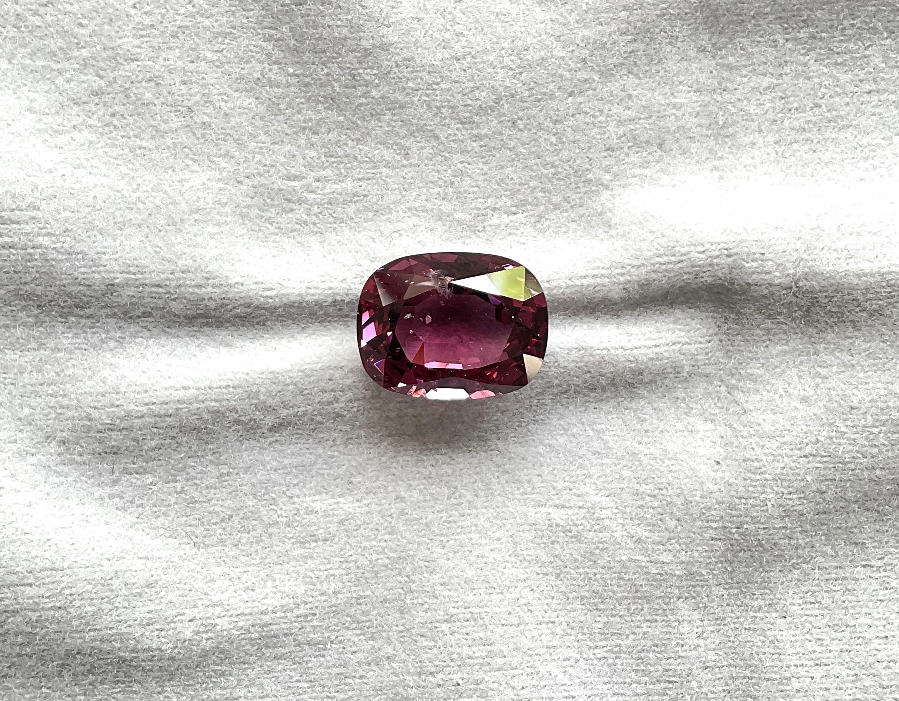 8.01 Carat Burmese Spinel Cushion Cut Stone for Fine Jewelry Ring Natural Gem For Sale 5