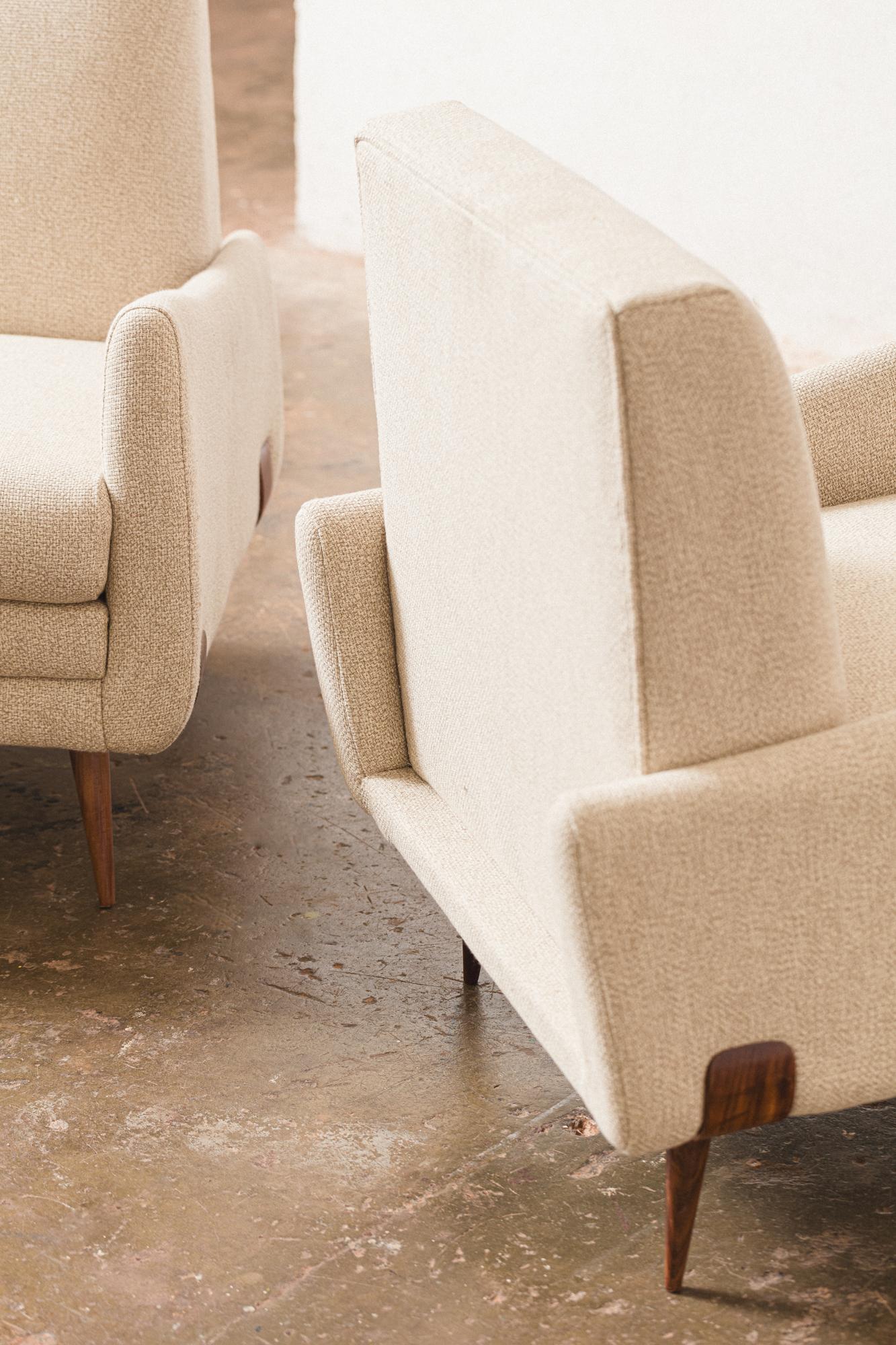 Fabric 801 Lounge Chairs by Jorge Zalszupin For Sale