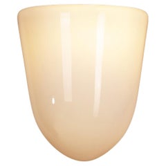 "80112-20" Plafonnier en verre au lait par Paavo Tynell pour Idman Oy, Finlande, années 1950