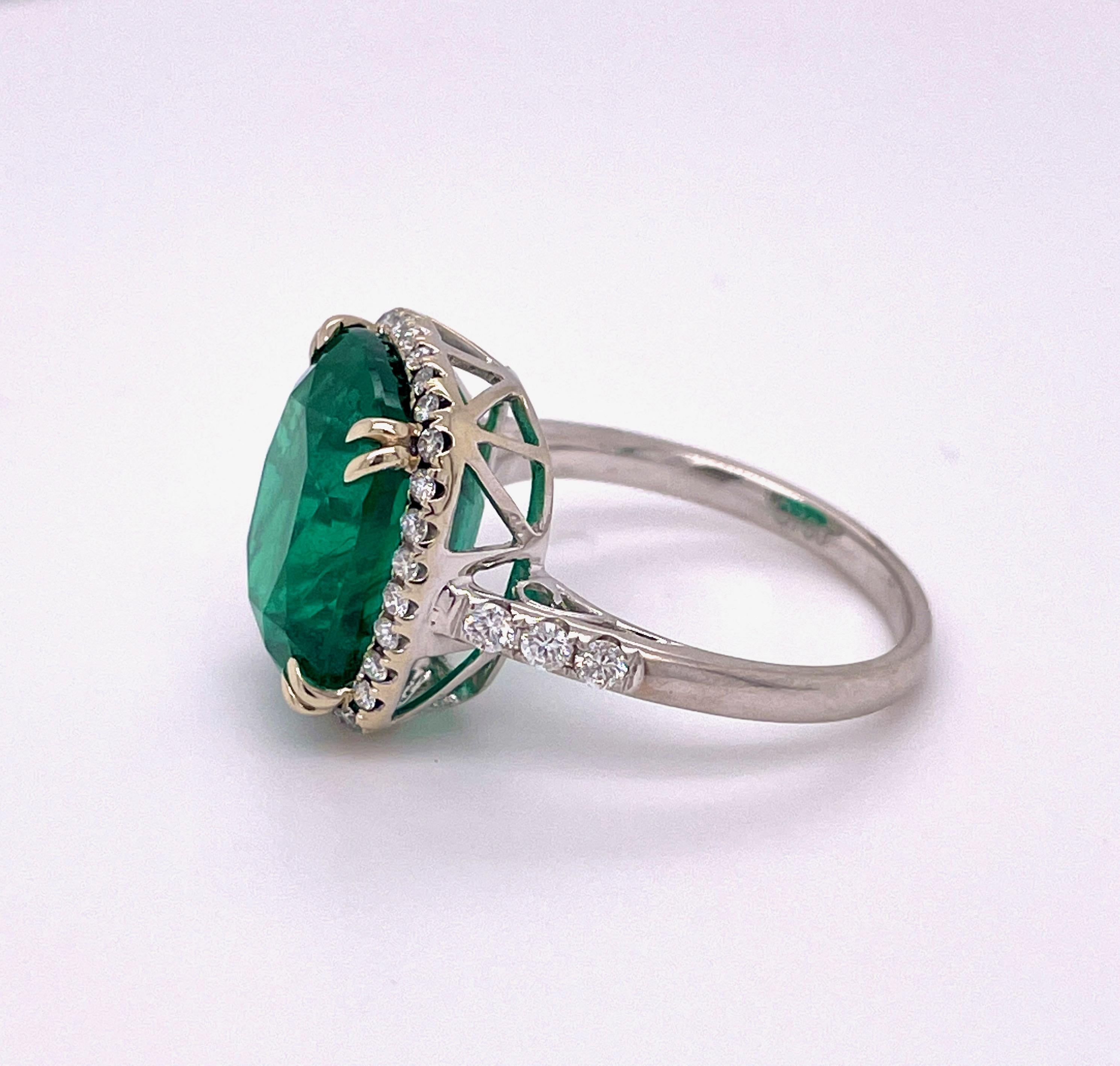 Cushion Cut 8.01ct Cushion Green Emerald & Diamonds Ring For Sale