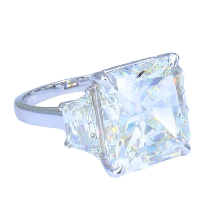 Bague à diamant de 8,02 carats certifiée par la GIA en or blanc 18k Bijoux modernes Pour femmes en vente