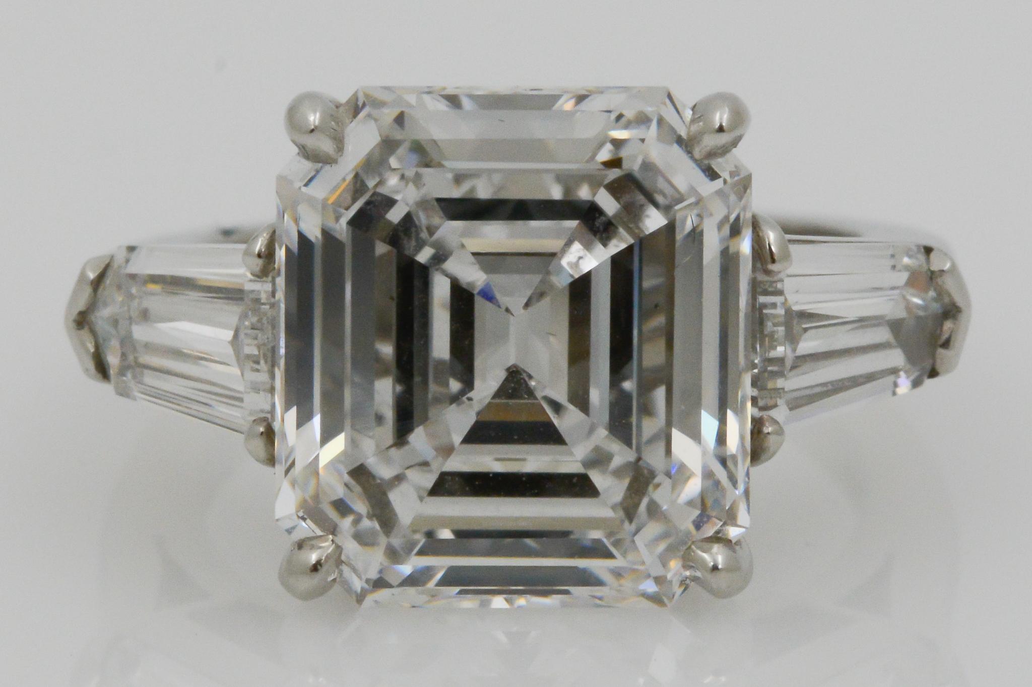 8.02 Carat GIA Three-Stone 8.02 Carat Emerald Cut Diamond Platinum Ring 4