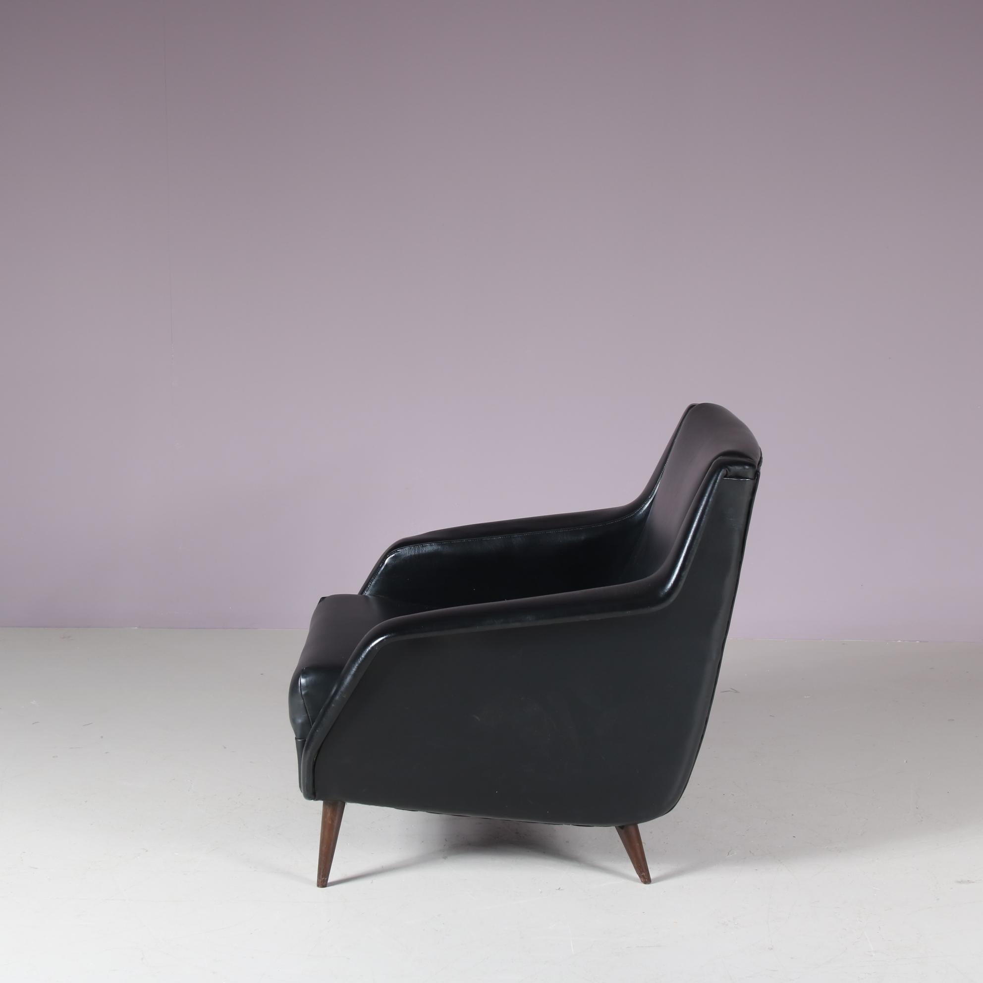 802 Stuhl von Carlo De Carli für Cassina, Italien 1950 (Kunstleder) im Angebot