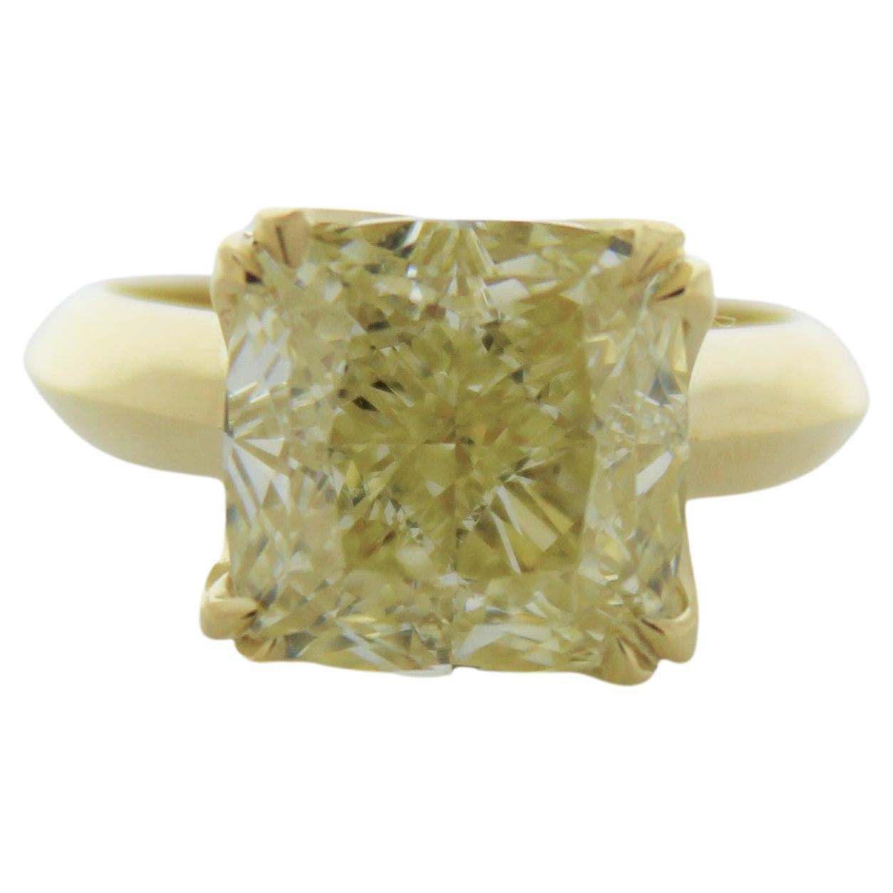 8.02ct GIA Certified Yellow Diamond in 18K Yellow Gold For Sale