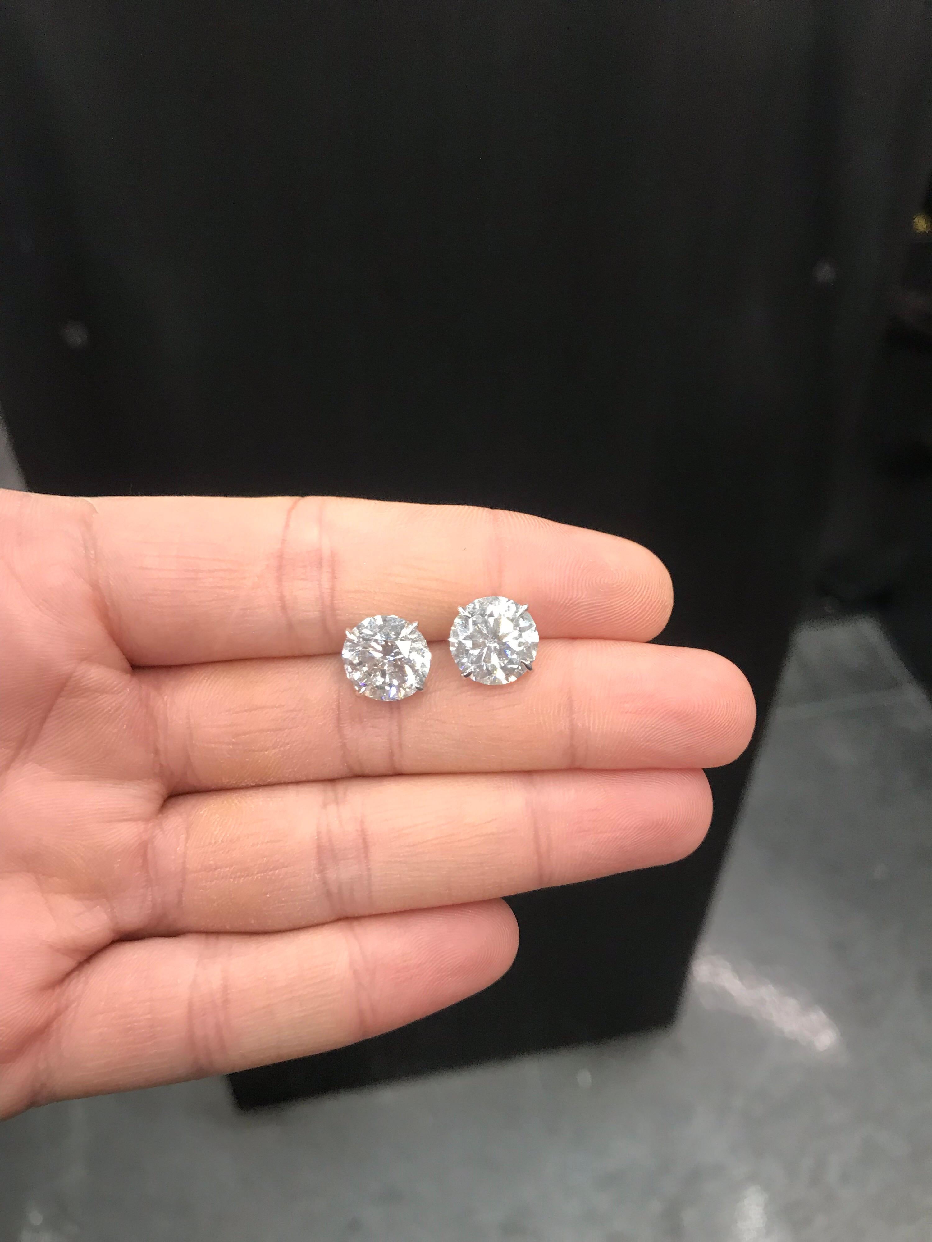 Contemporary 8.03 Carat Diamond Stud Earrings G-H I1
