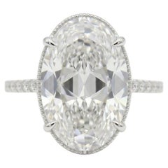 Anello con diamante ovale brillante da 8.03 carati certificato GIA in platino