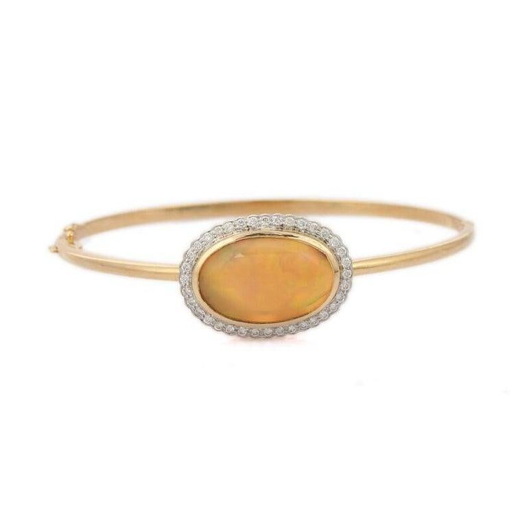De las mujeres Pulsera apilable de diamantes con halo de ópalo de 8,03 quilates en oro amarillo macizo de 18 quilates en venta