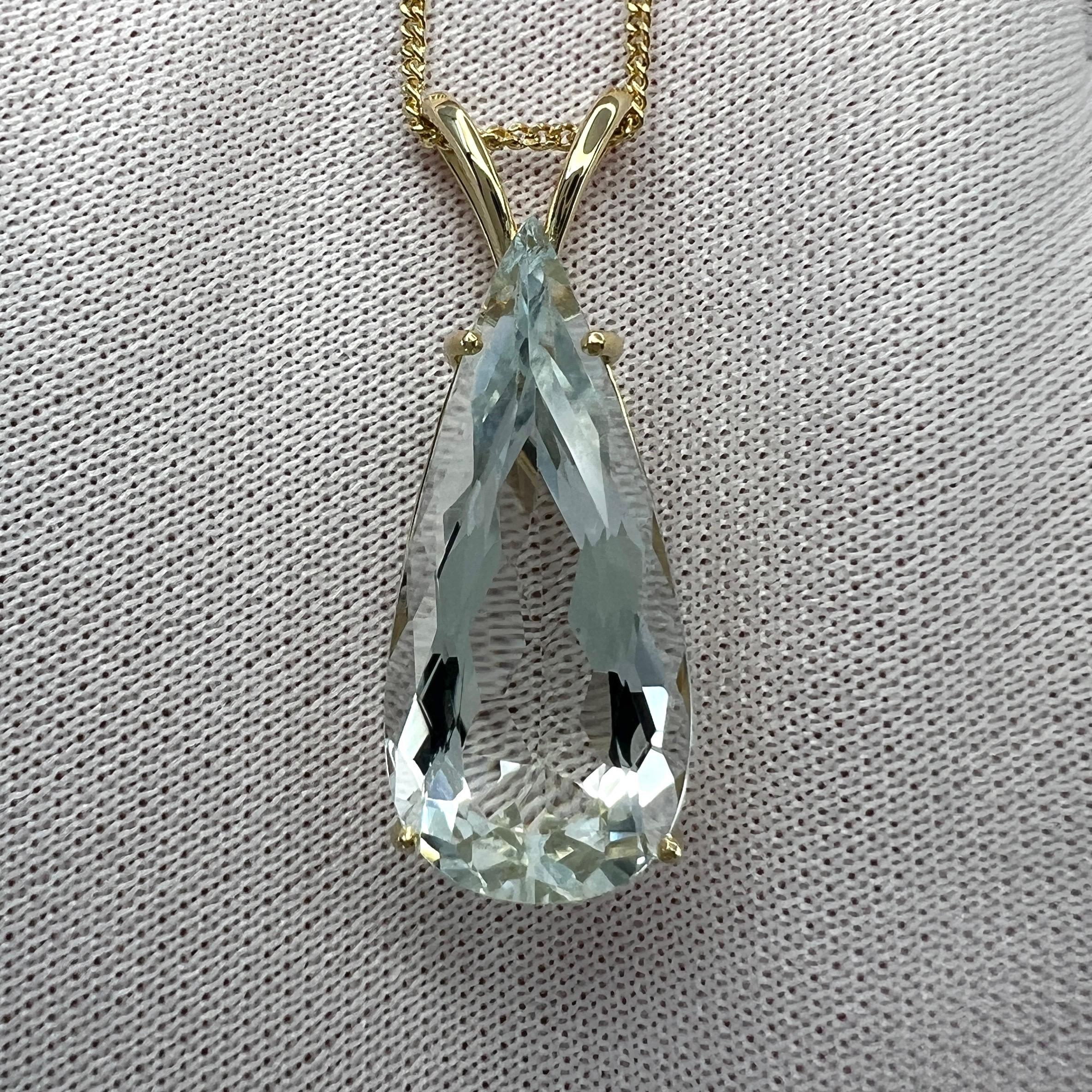 Collana con ciondolo in oro giallo 18k con pera e taglio a goccia di acquamarina azzurra 8,04ct in vendita 2