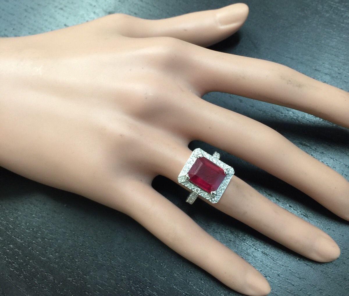8.05 Carat Impressive Natural Red Ruby and Diamond 14 Karat White Gold Ring For Sale 1