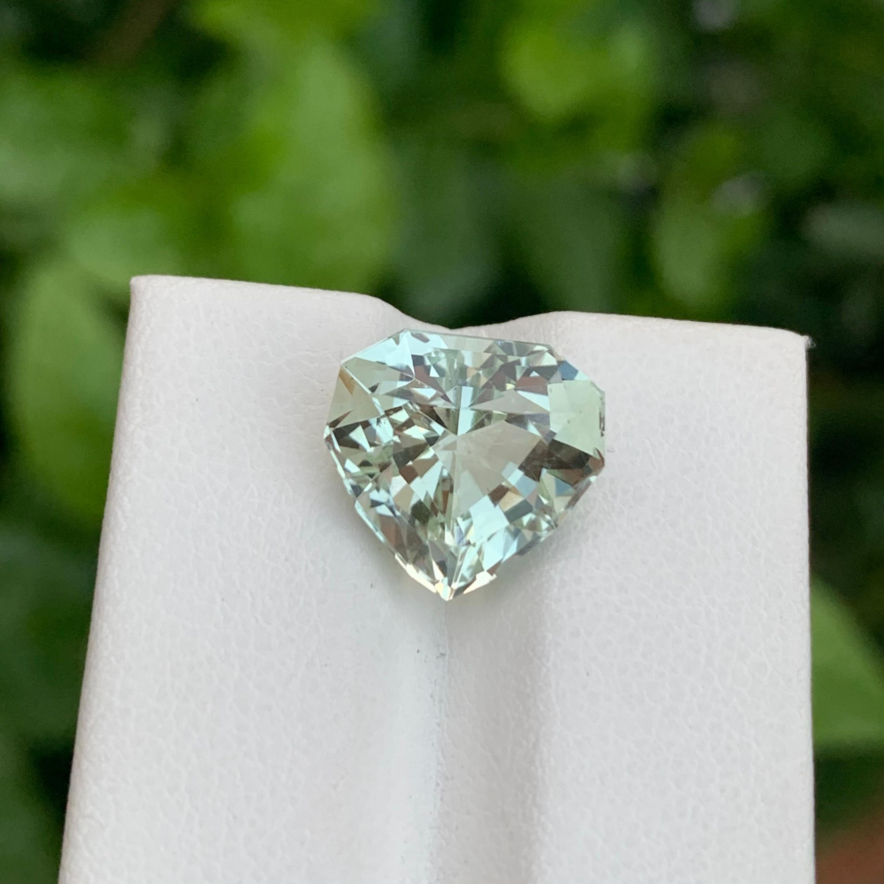 Arts and Crafts 8.05 Carat Natural Loose Green Amethyst Heart Shape Gem For Jewellery For Sale