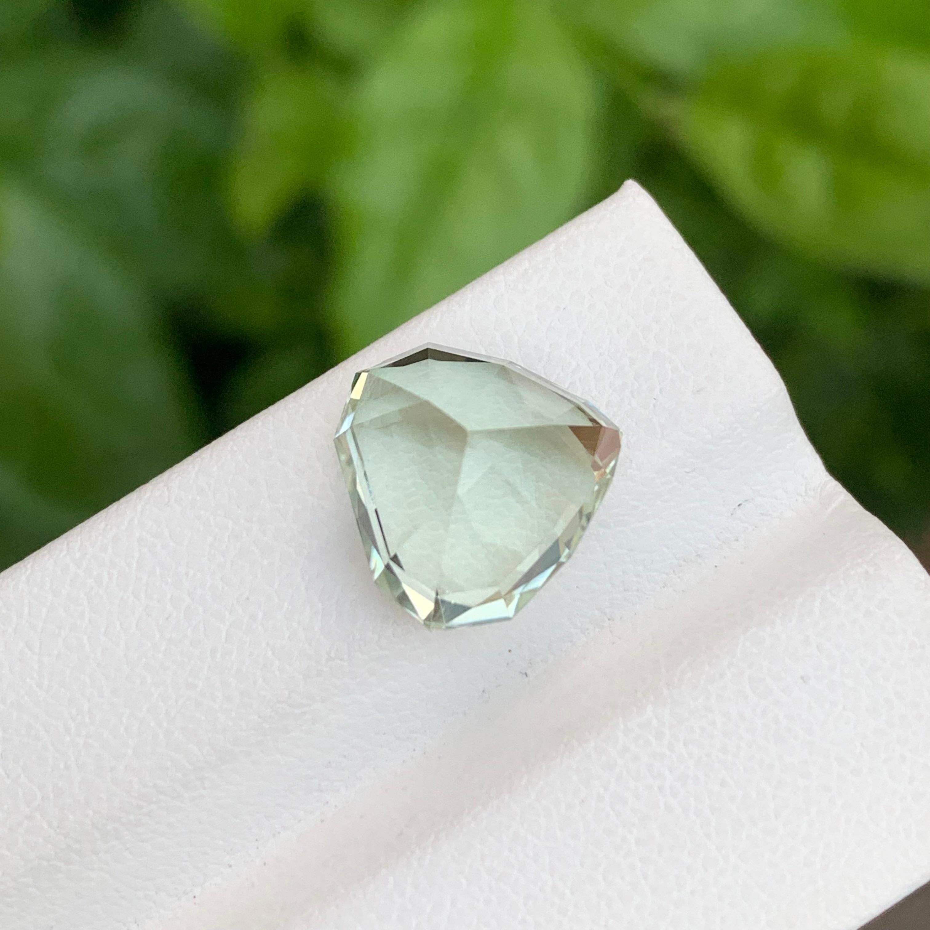 8.05 Carat Natural Loose Green Amethyst Heart Shape Gem For Jewellery For Sale 2