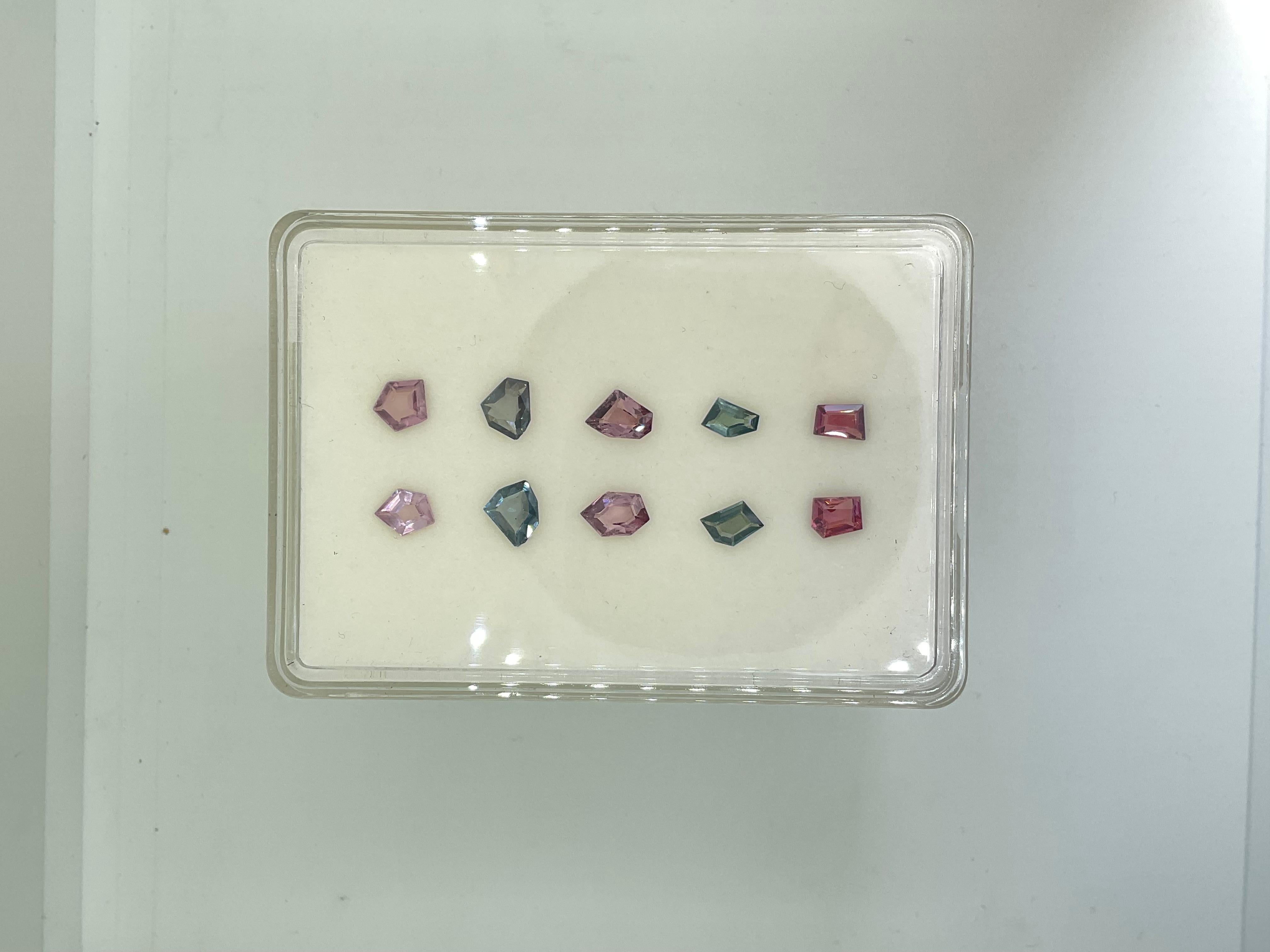 8.05 Carats Grey & Pink Spinel Fancy Cut Stone Natural Gem For Top Fine Jewelry

Gemstone: Spinel
Weight: 8.05 Carats
Size: 4x6 To 8x6 MM
Pieces: 10
Shape: Fancy Cut stones
