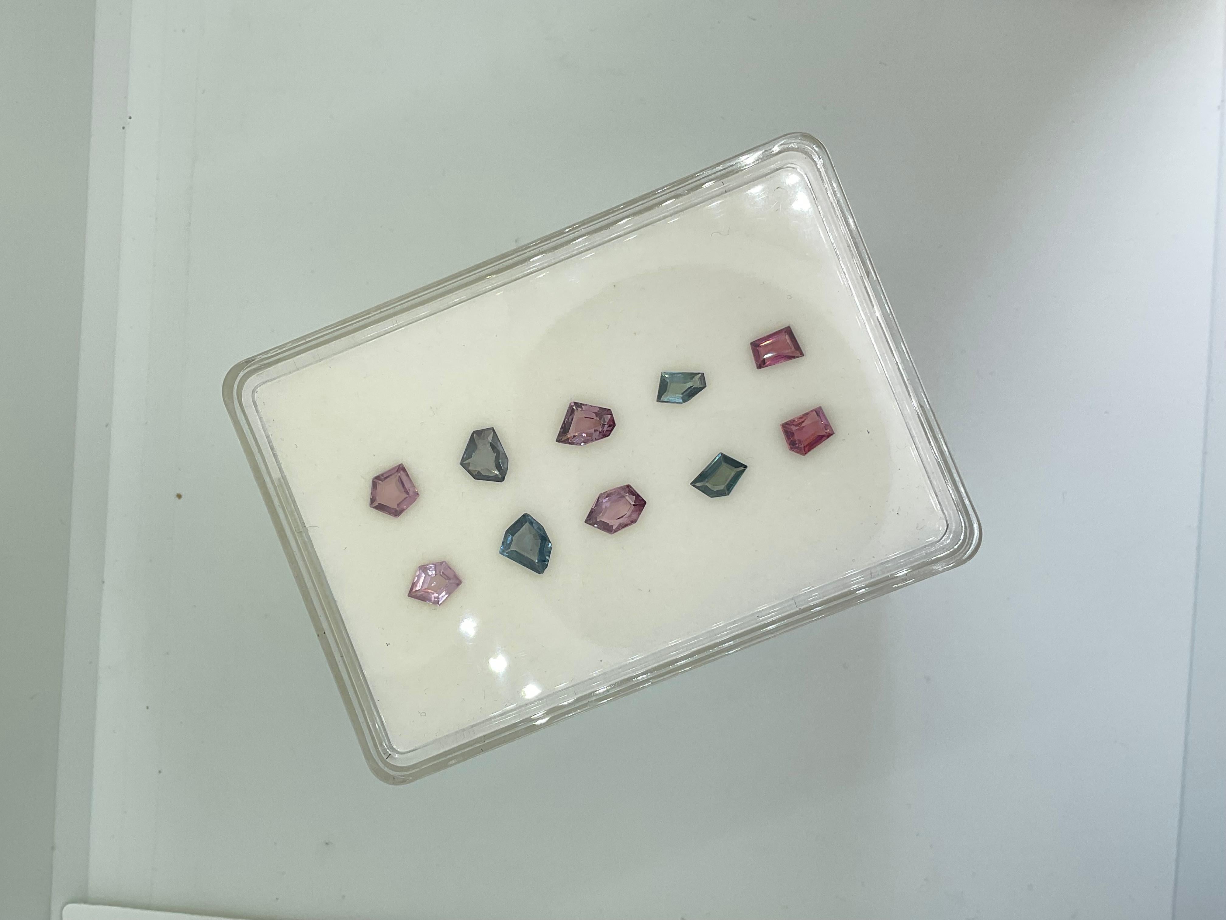 Pierre naturelle de 8.05 carats de taille fantaisie en spinelle grise et rose pour la haute joaillerie Unisexe en vente