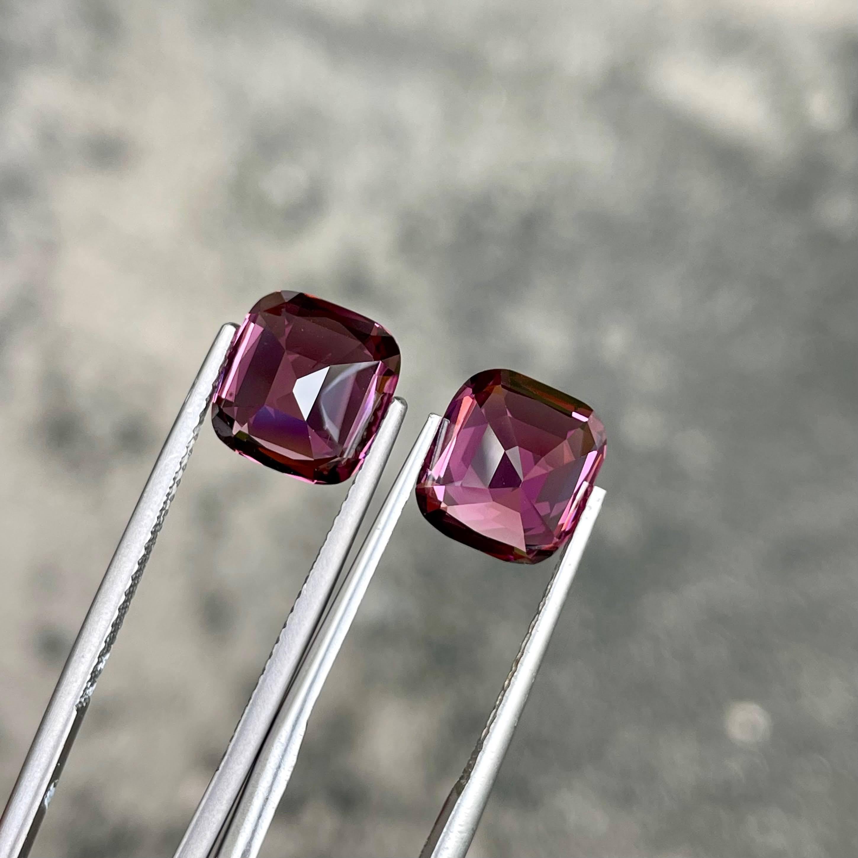 8,05 quilates Espinela rosa violácea Dolor talla cojín Piedra preciosa natural de Tanzania Moderno en venta