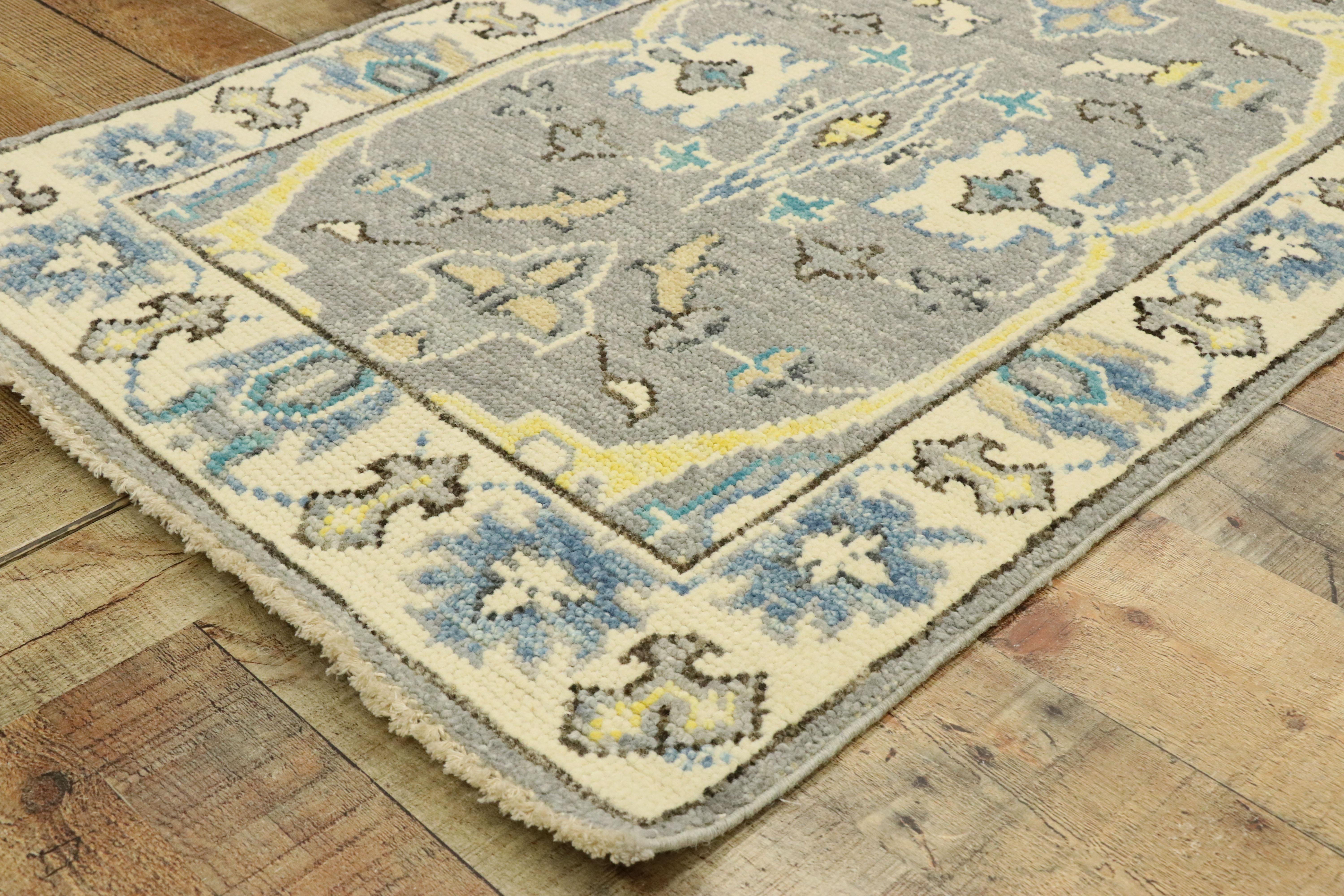 New Contemporary Oushak Runner with Modern Transitional Style In New Condition For Sale In Dallas, TX