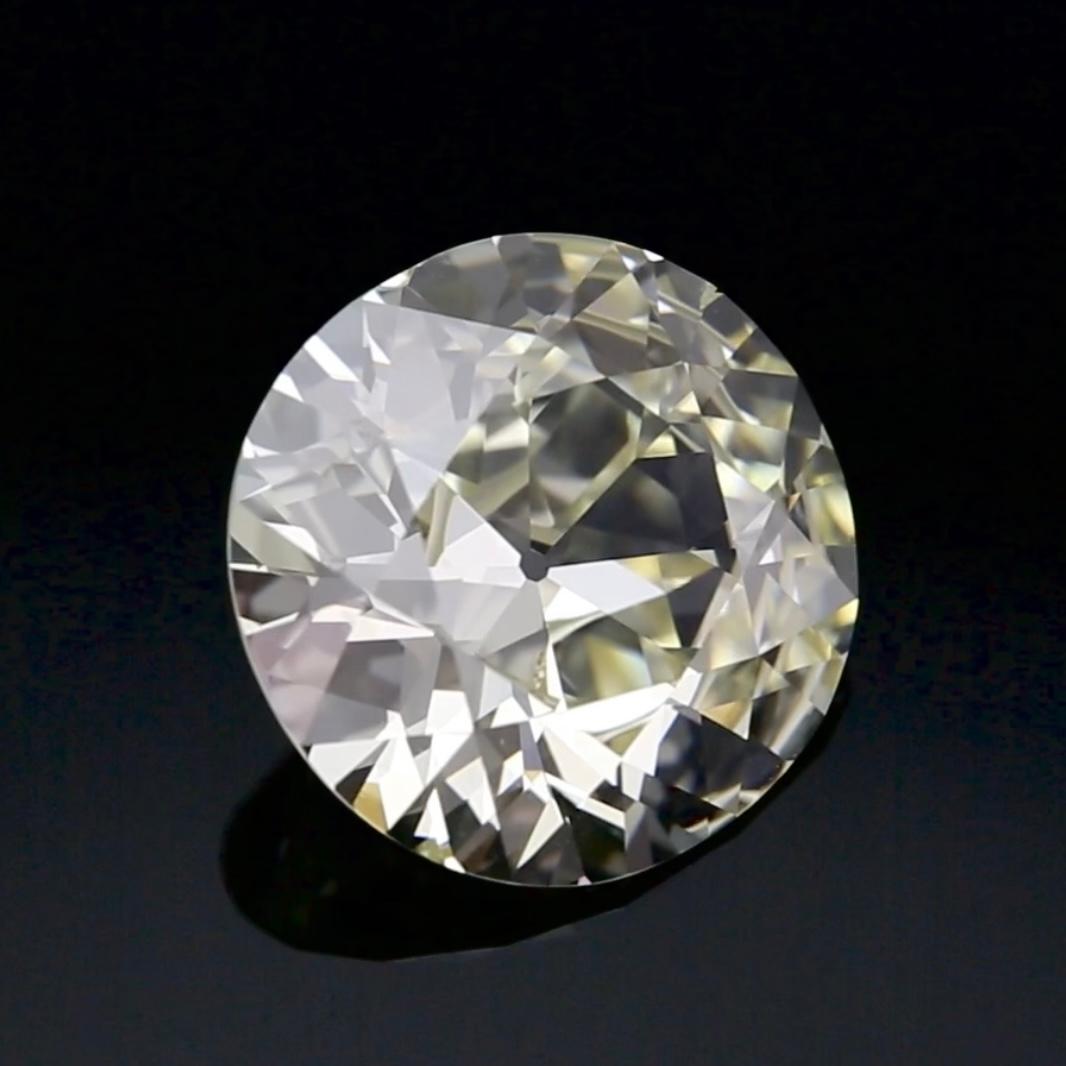 Taille vieille Europe 8.06 Carat Old European Cut Diamond - Q-R Color VS1 Clarity Pièce de collection ! en vente