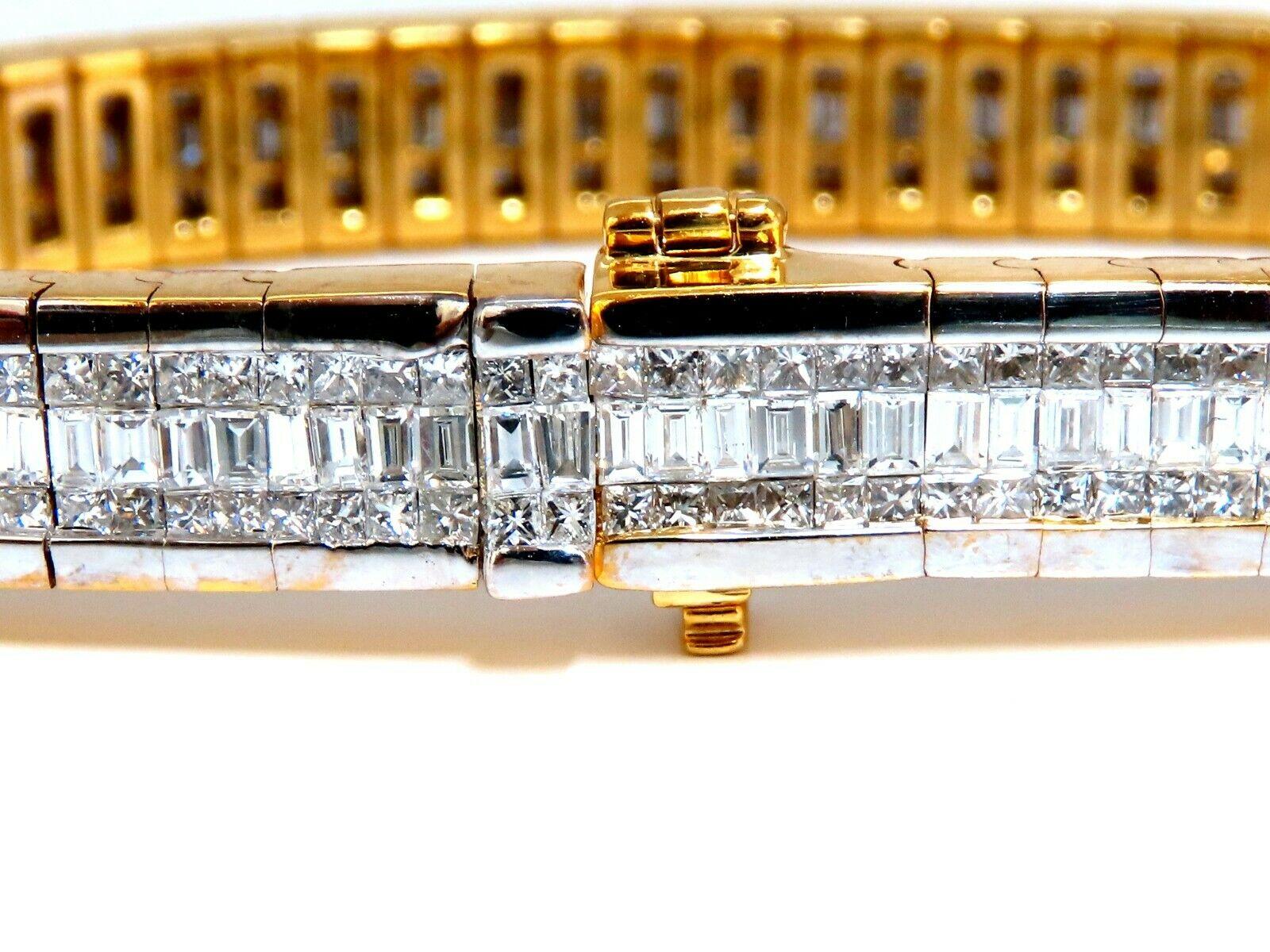 8.06ct Baguette Princess Cut Diamonds Invisible Multi-Row Bracelet 14 Karat Gold For Sale 1