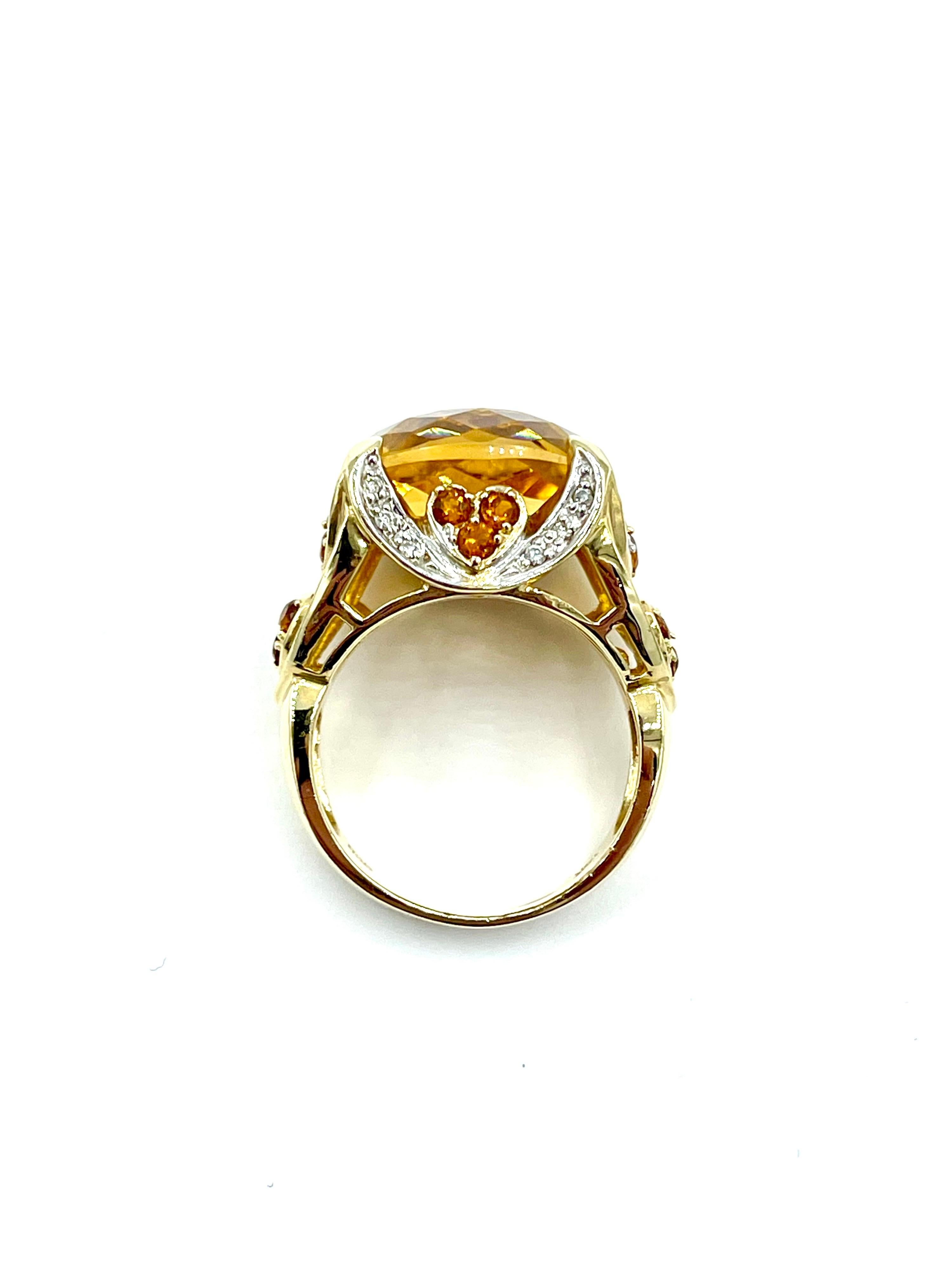 Modern 8.07 Carat Faceted Cushion Citrine and Diamond Yellow Gold Fashion Ring For Sale