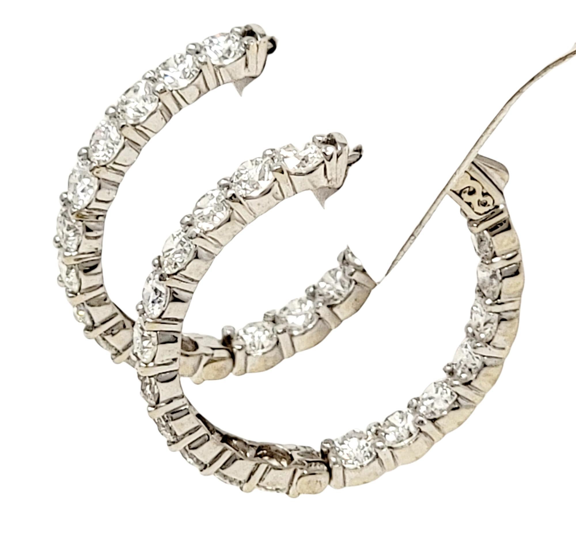 Taille ronde Boucles d'oreilles avec anneau articulé en or 14 carats, 8.07 carats de diamants ronds et brillants. en vente