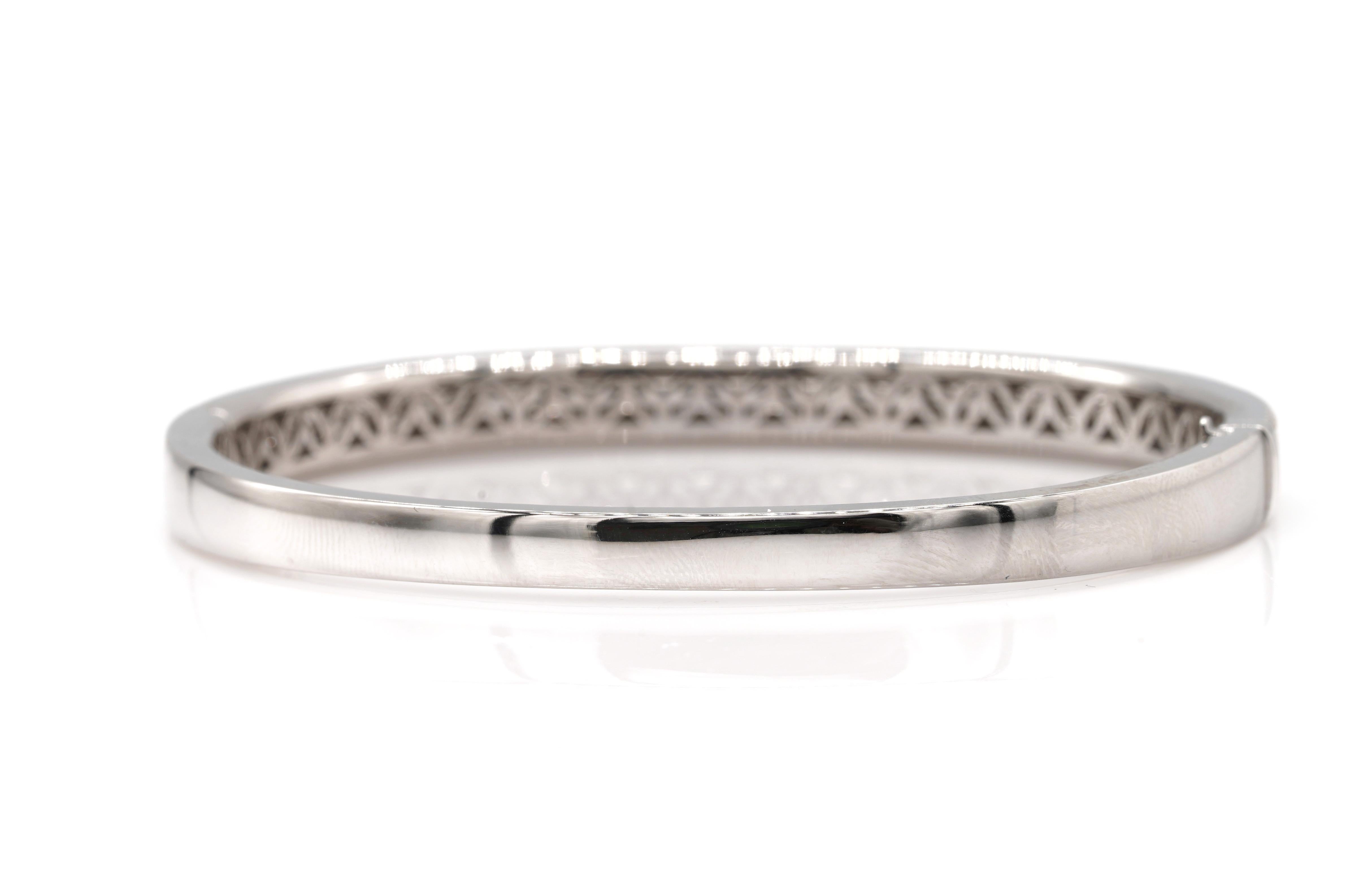 Radiant Cut 8.08 Carat Fancy Yellow Diamonds & White Diamonds Bangle Bracelet 18K White Gold For Sale